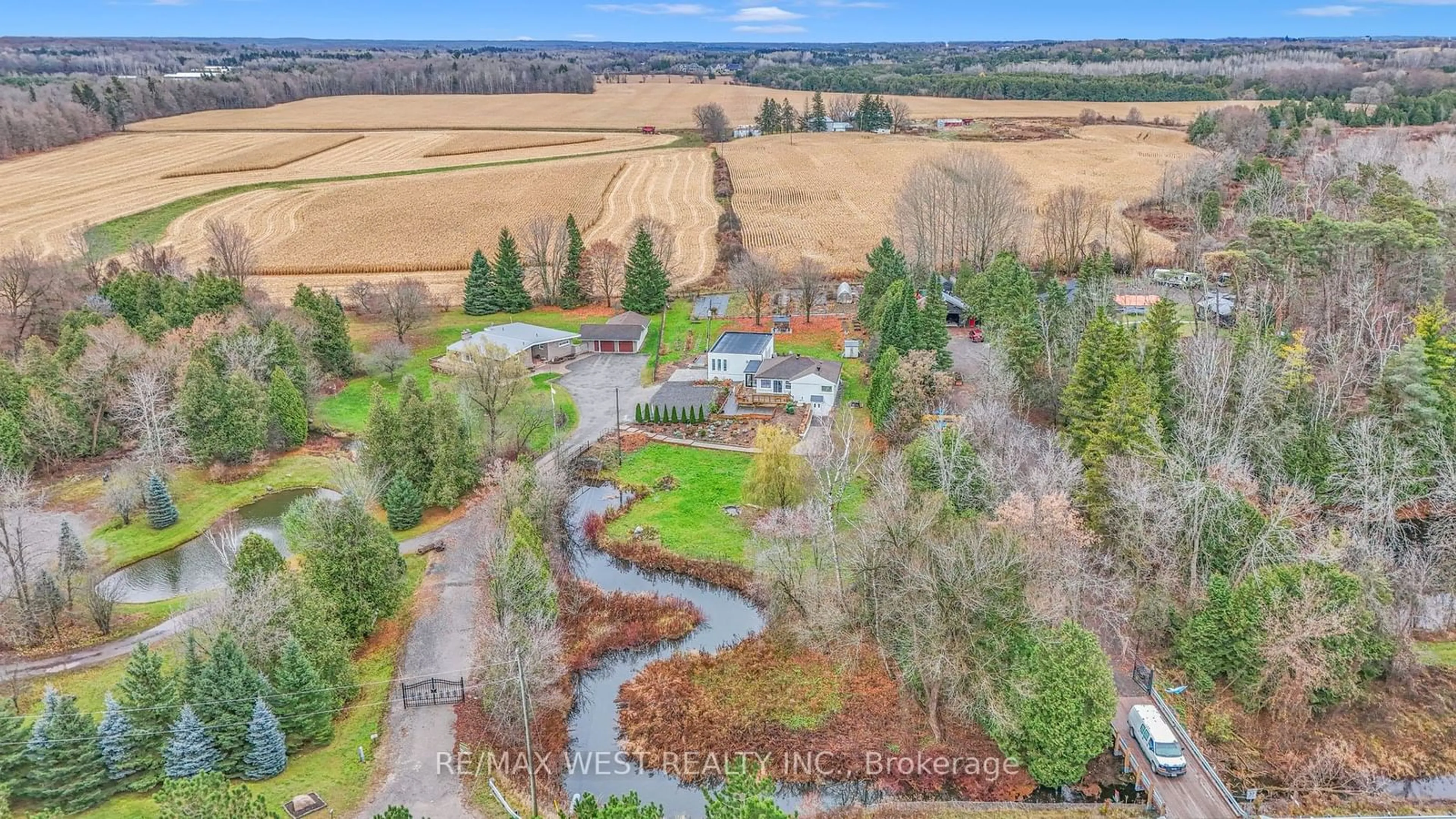 A pic from exterior of the house or condo, the fenced backyard for 2821 Mt Albert Rd, East Gwillimbury Ontario L0G 1R0