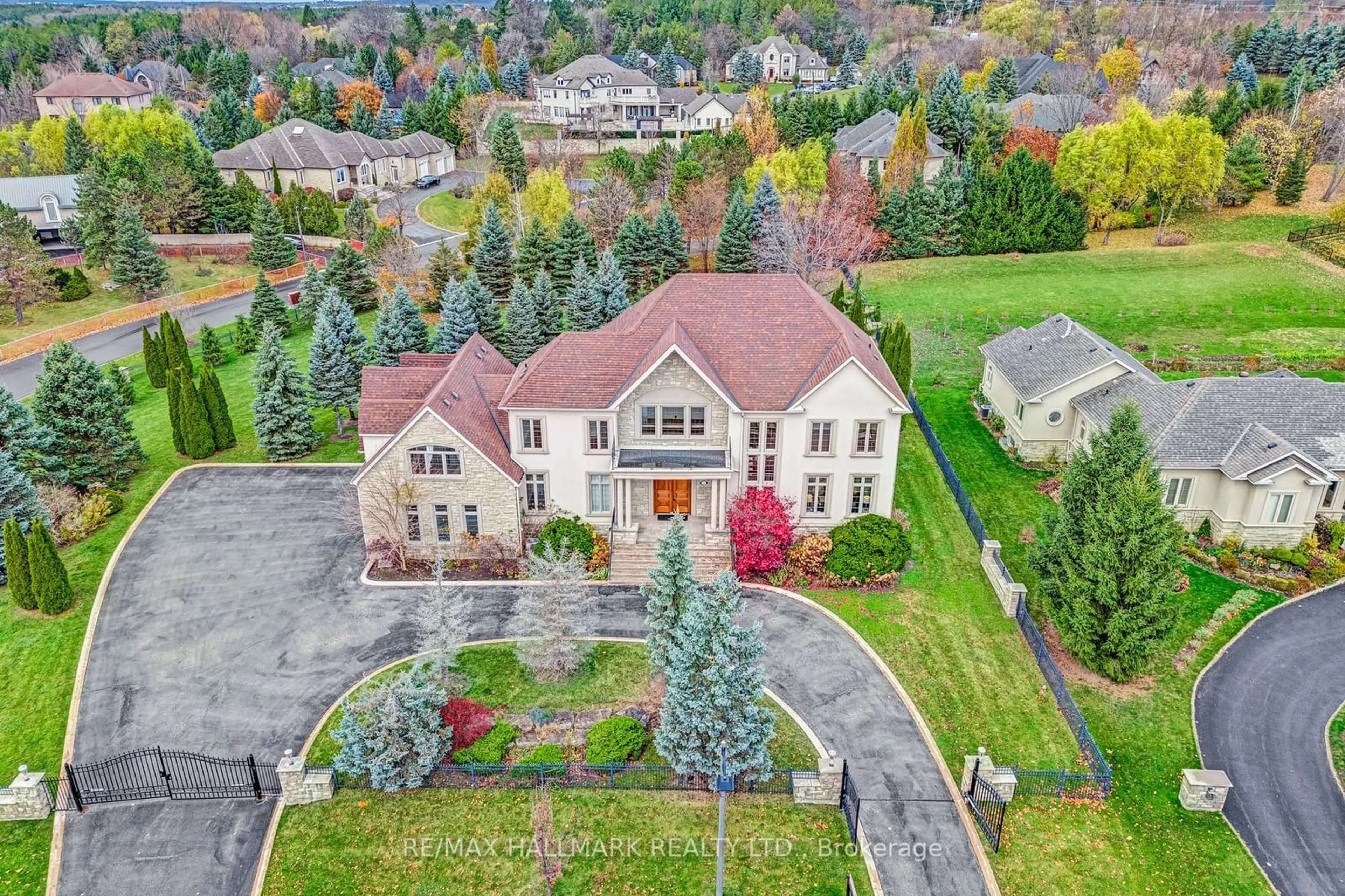 A pic from exterior of the house or condo, the street view for 76 Forest Heights Blvd, Vaughan Ontario L0J 1C0