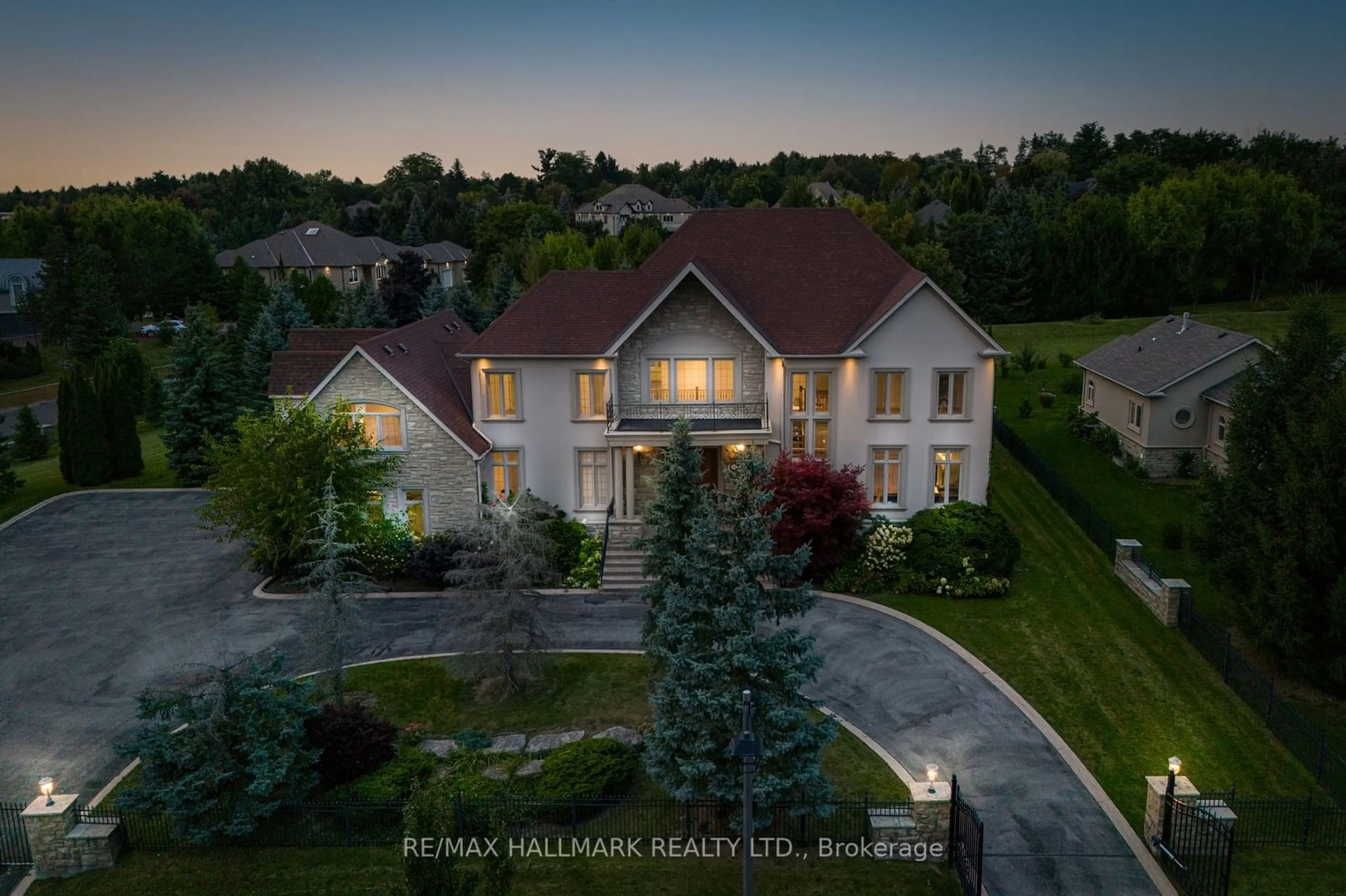 Home with brick exterior material for 76 Forest Heights Blvd, Vaughan Ontario L0J 1C0