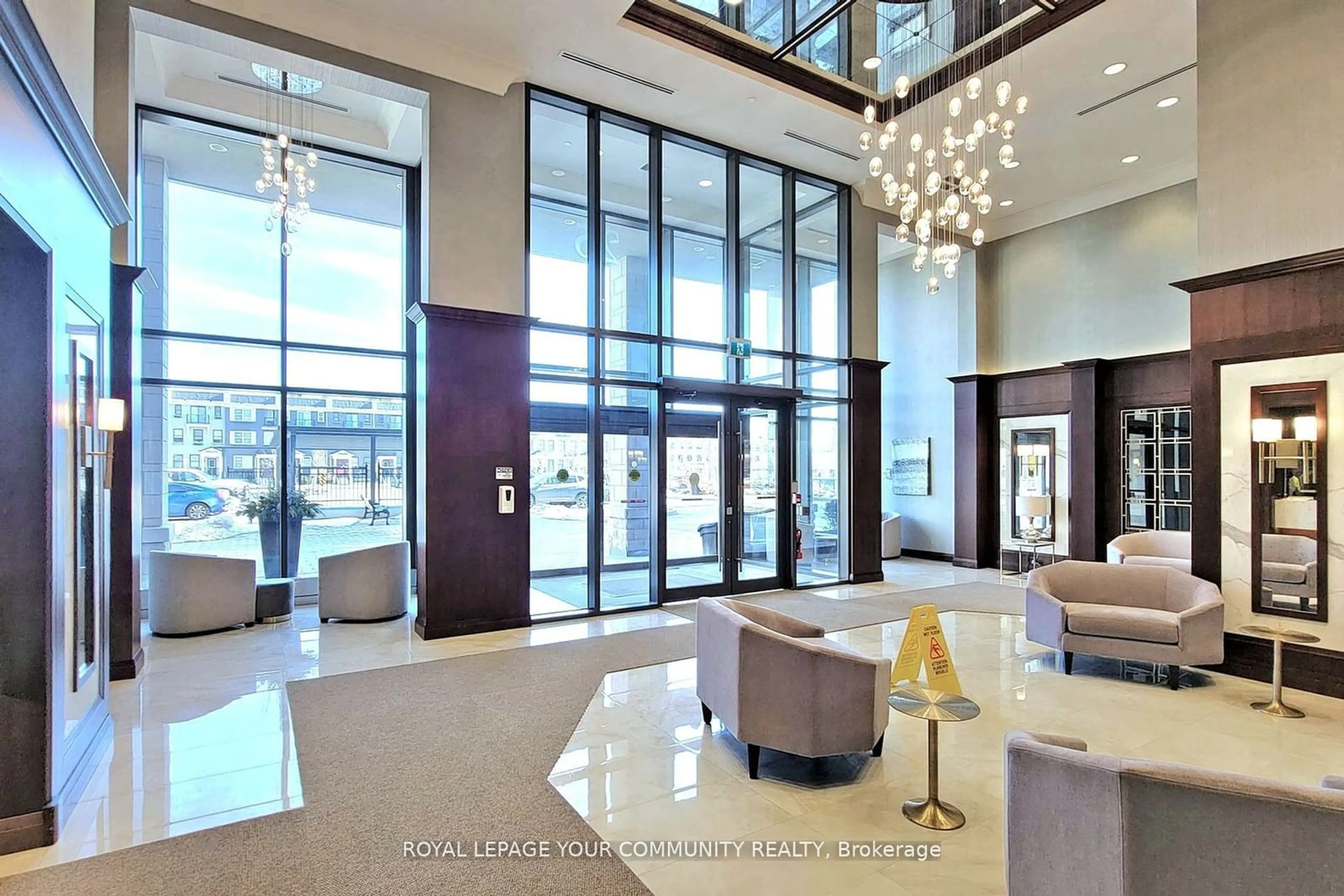 Indoor lobby, wood floors for 25 Baker Hill Blvd #207, Whitchurch-Stouffville Ontario L4A 4R5