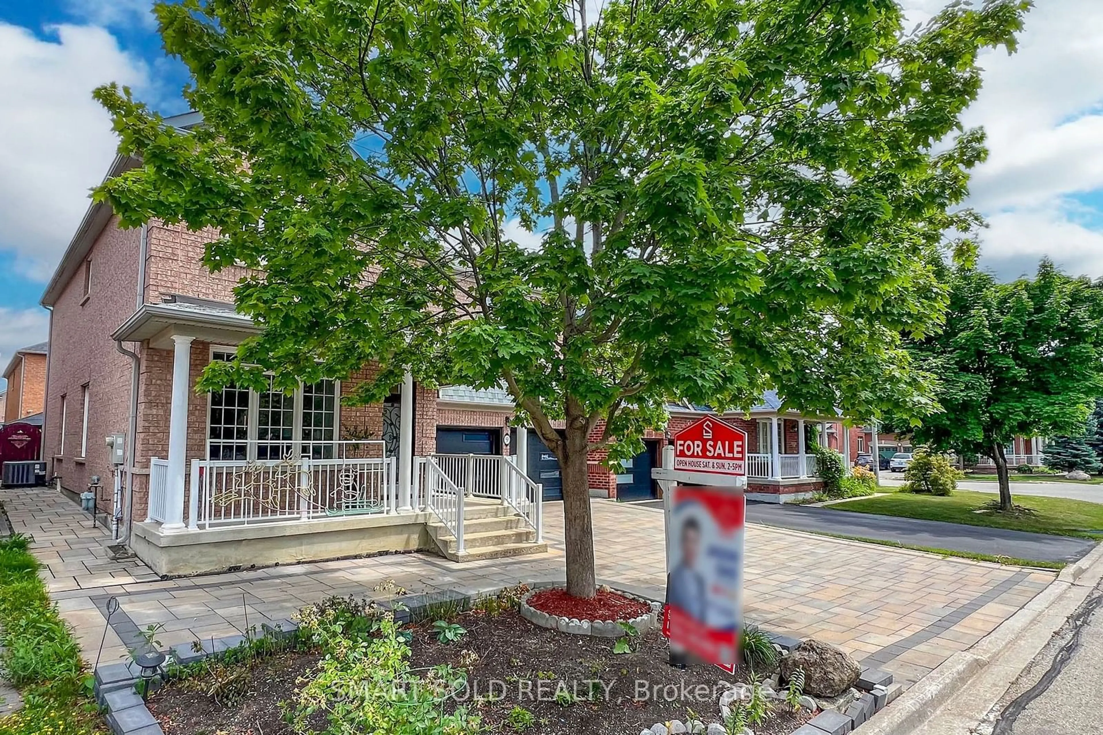 A pic from exterior of the house or condo, the street view for 9 Casa Nova Dr, Vaughan Ontario L4H 2Z9