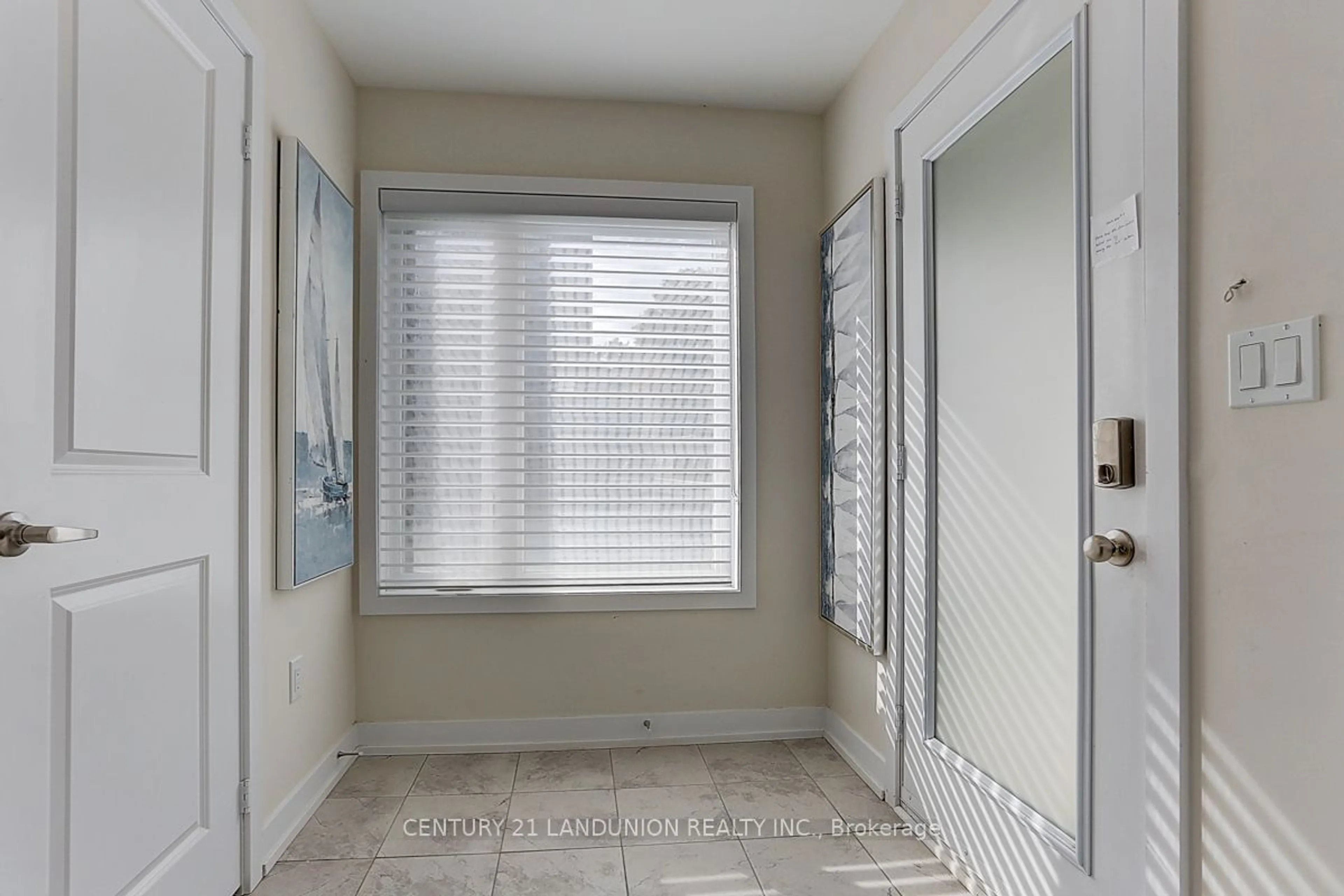 Indoor entryway, not visible floor for 15 Ingersoll Lane, Richmond Hill Ontario L4E 1G9