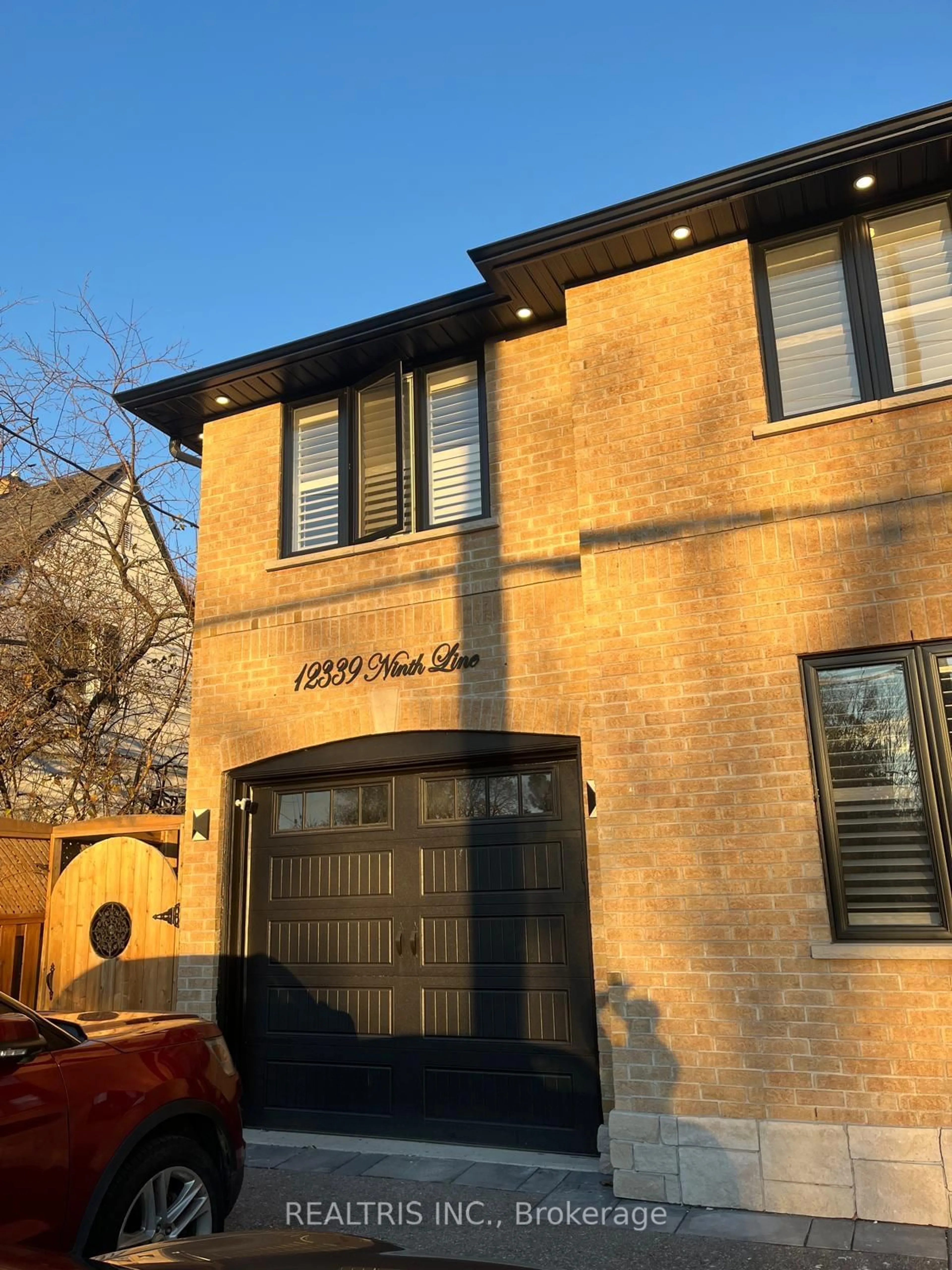 A pic from exterior of the house or condo, the front or back of building for 12339 9th Line, Whitchurch-Stouffville Ontario L4A 1C2