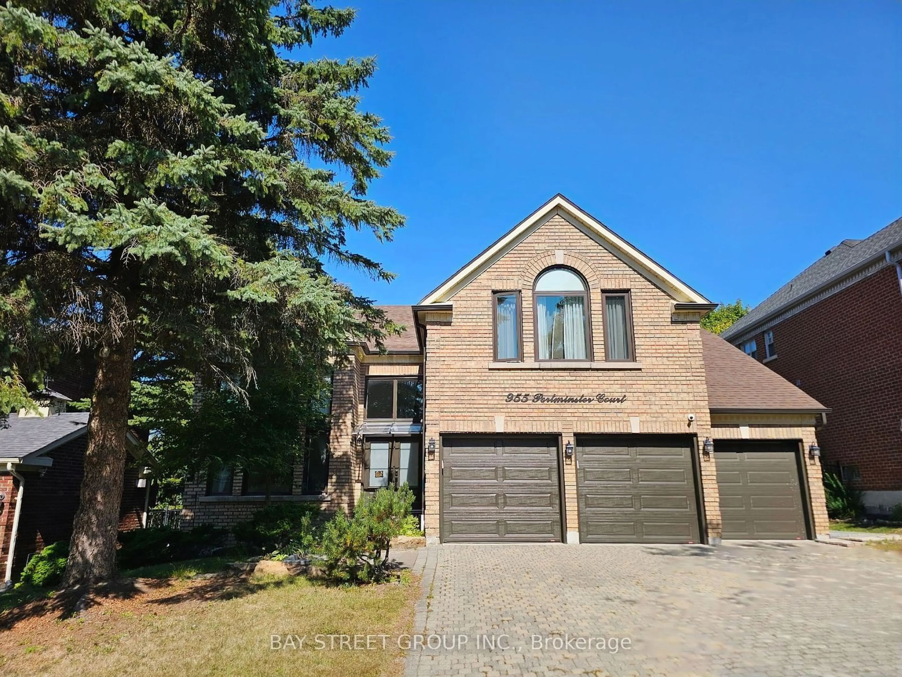 Home with brick exterior material for 955 Portminster Crt, Newmarket Ontario L3X 1L8