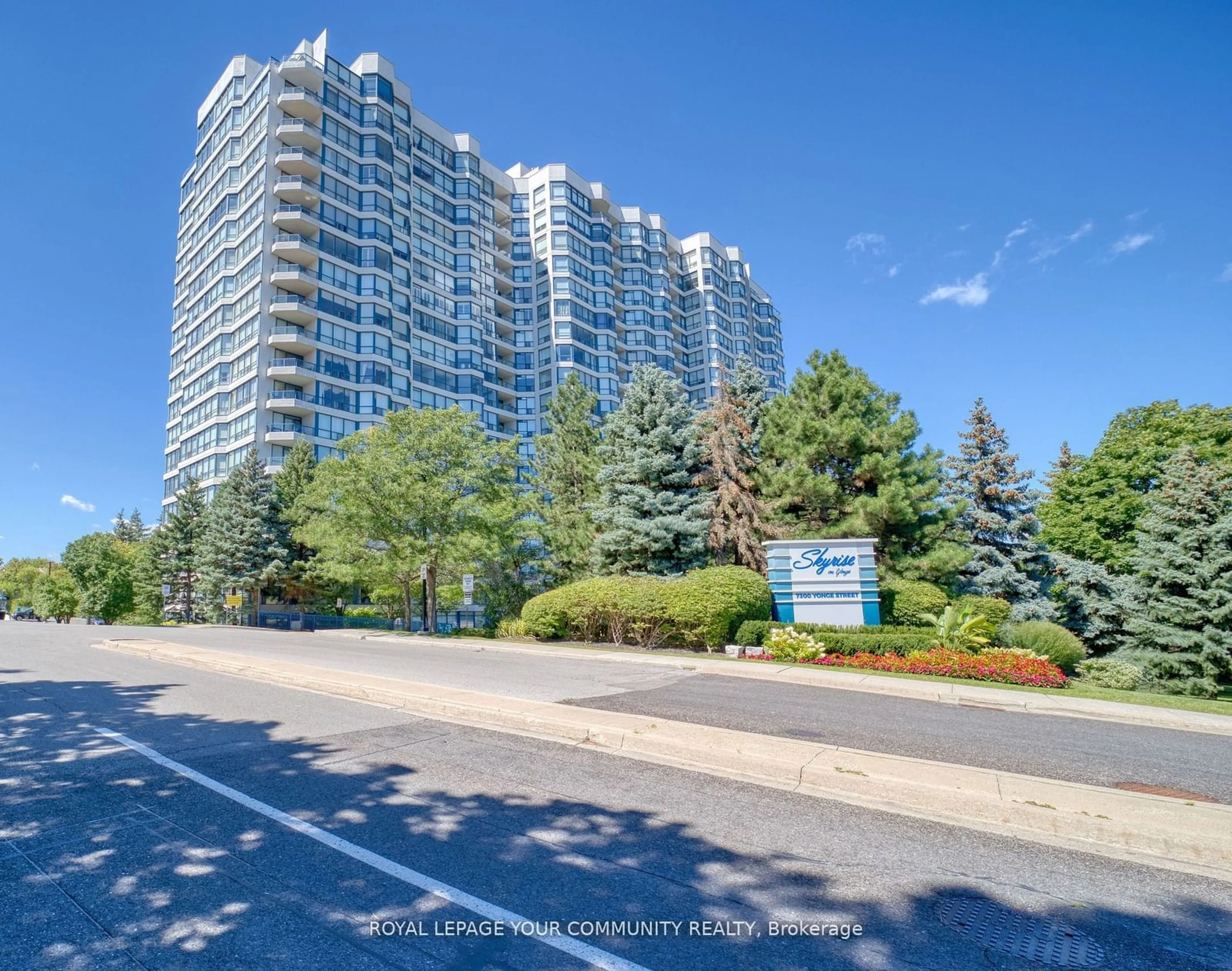 A pic from exterior of the house or condo, the street view for 7300 Yonge St #1608, Vaughan Ontario L4J 7Y5