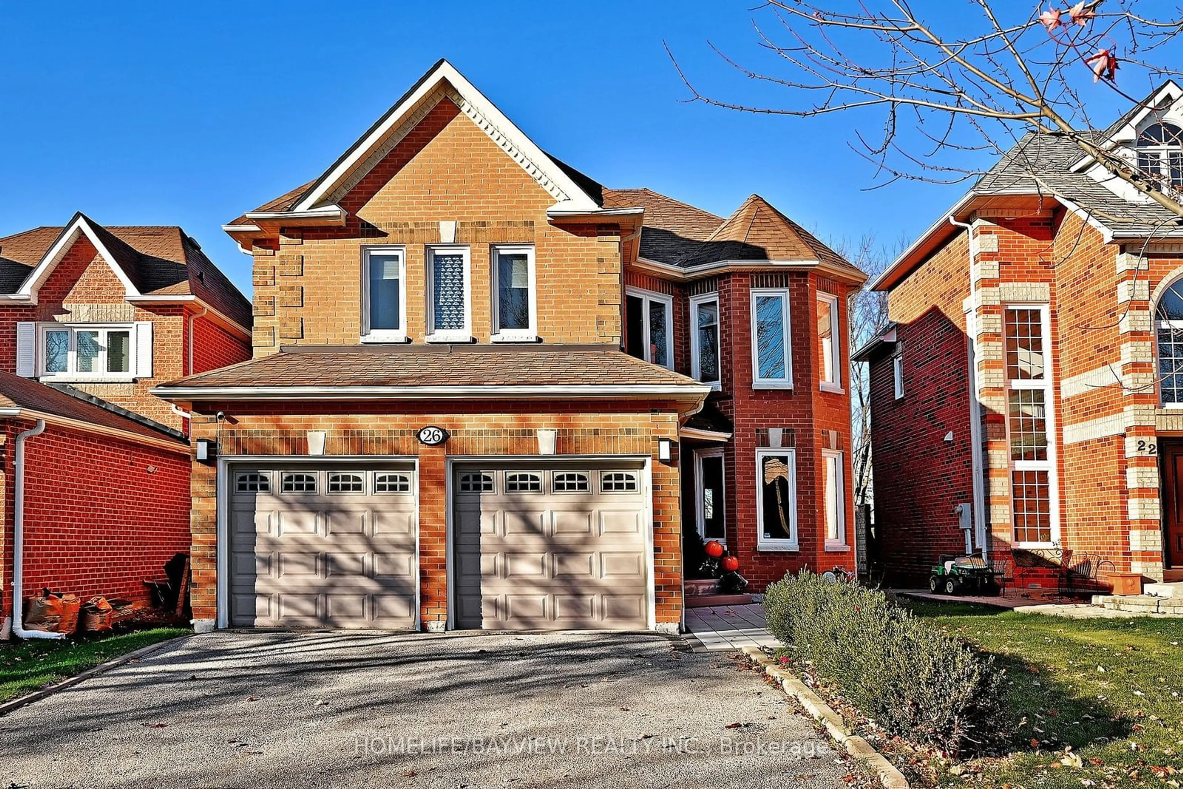 Home with brick exterior material for 26 Sandfield Dr, Aurora Ontario L4G 6R7