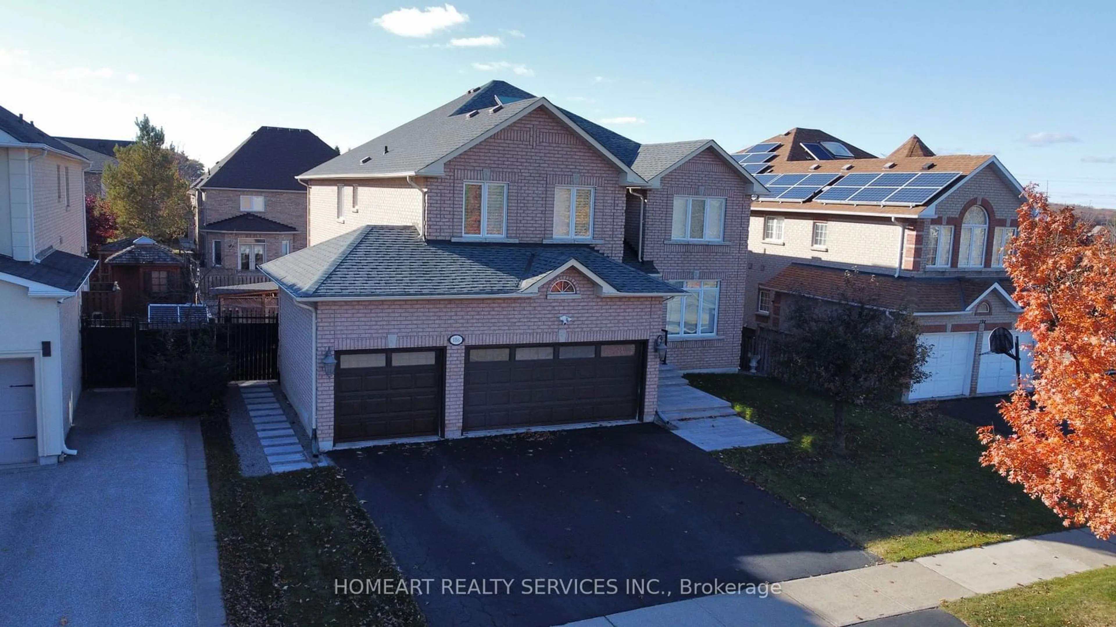 Frontside or backside of a home, the street view for 186 Flamingo Rd, Vaughan Ontario L4J 8L6