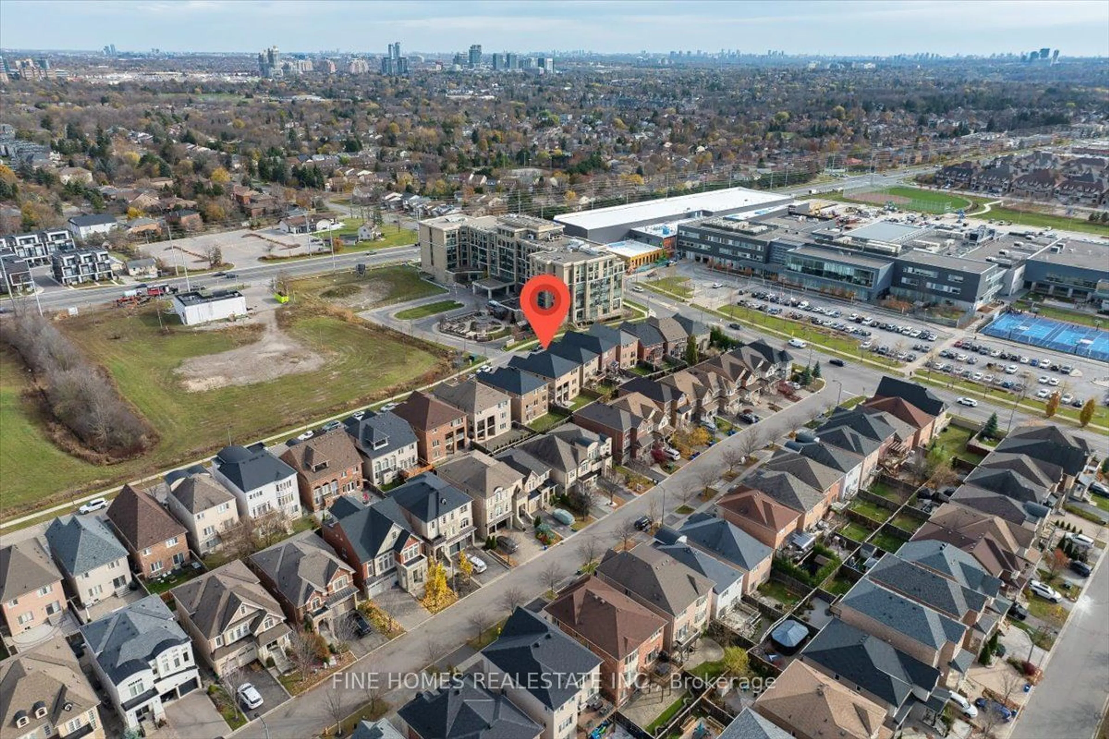 A pic from exterior of the house or condo, the street view for 26 Gesher Cres, Vaughan Ontario L6A 0W8