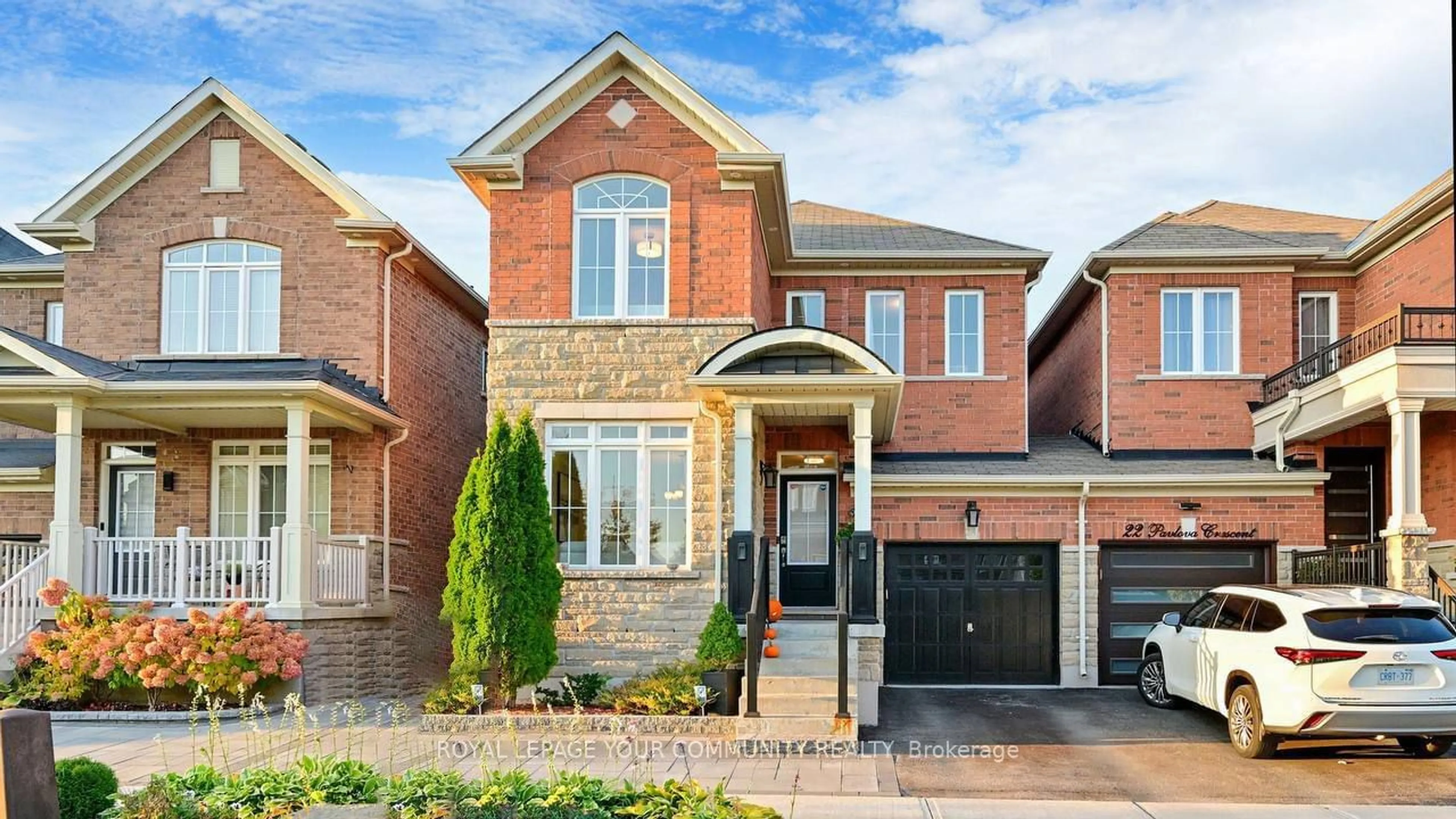 Home with brick exterior material for 24 Pavlova Cres, Richmond Hill Ontario L4E 0V8