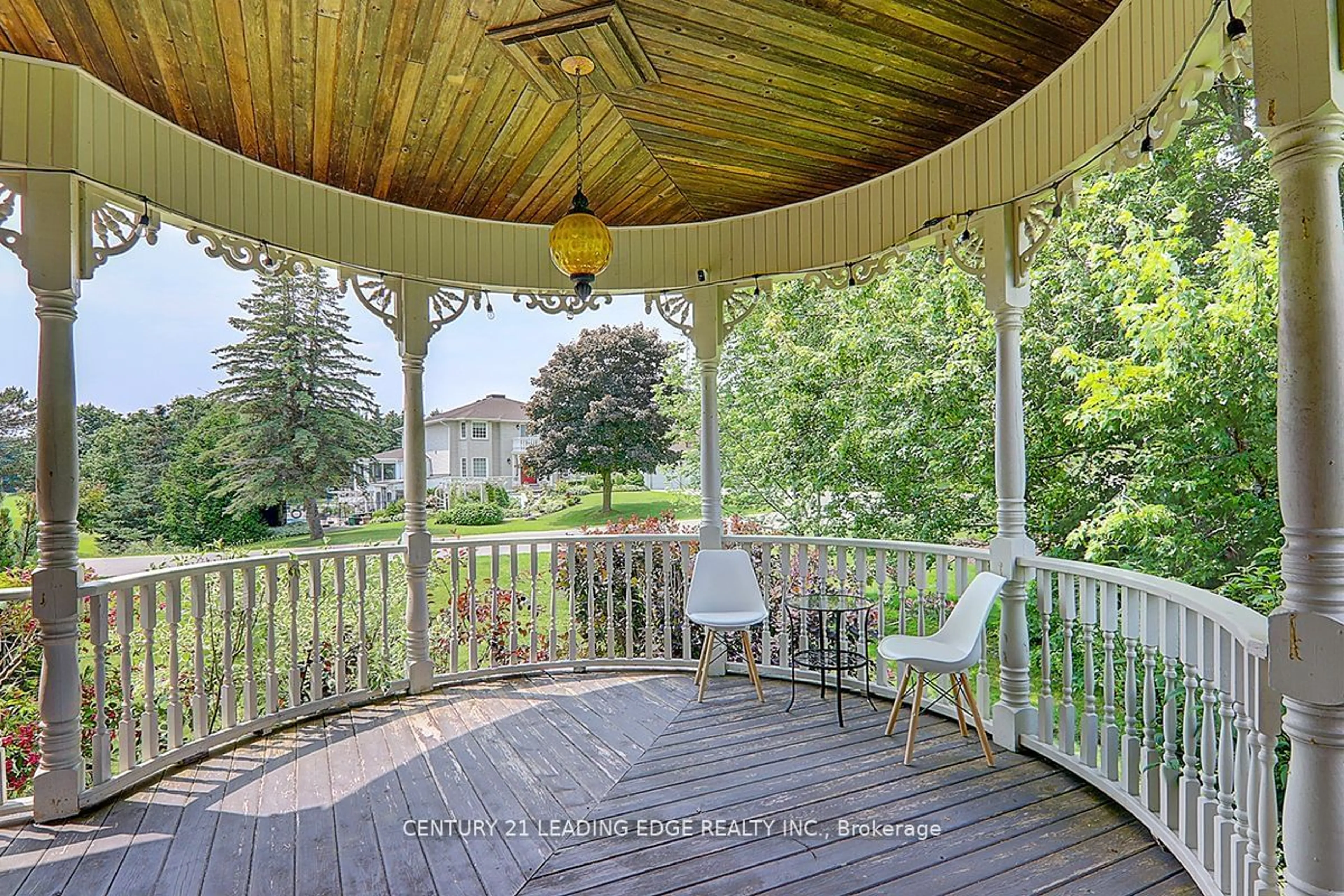 Patio, the fenced backyard for 7 Maple View Lane, Whitchurch-Stouffville Ontario L4A 7X5