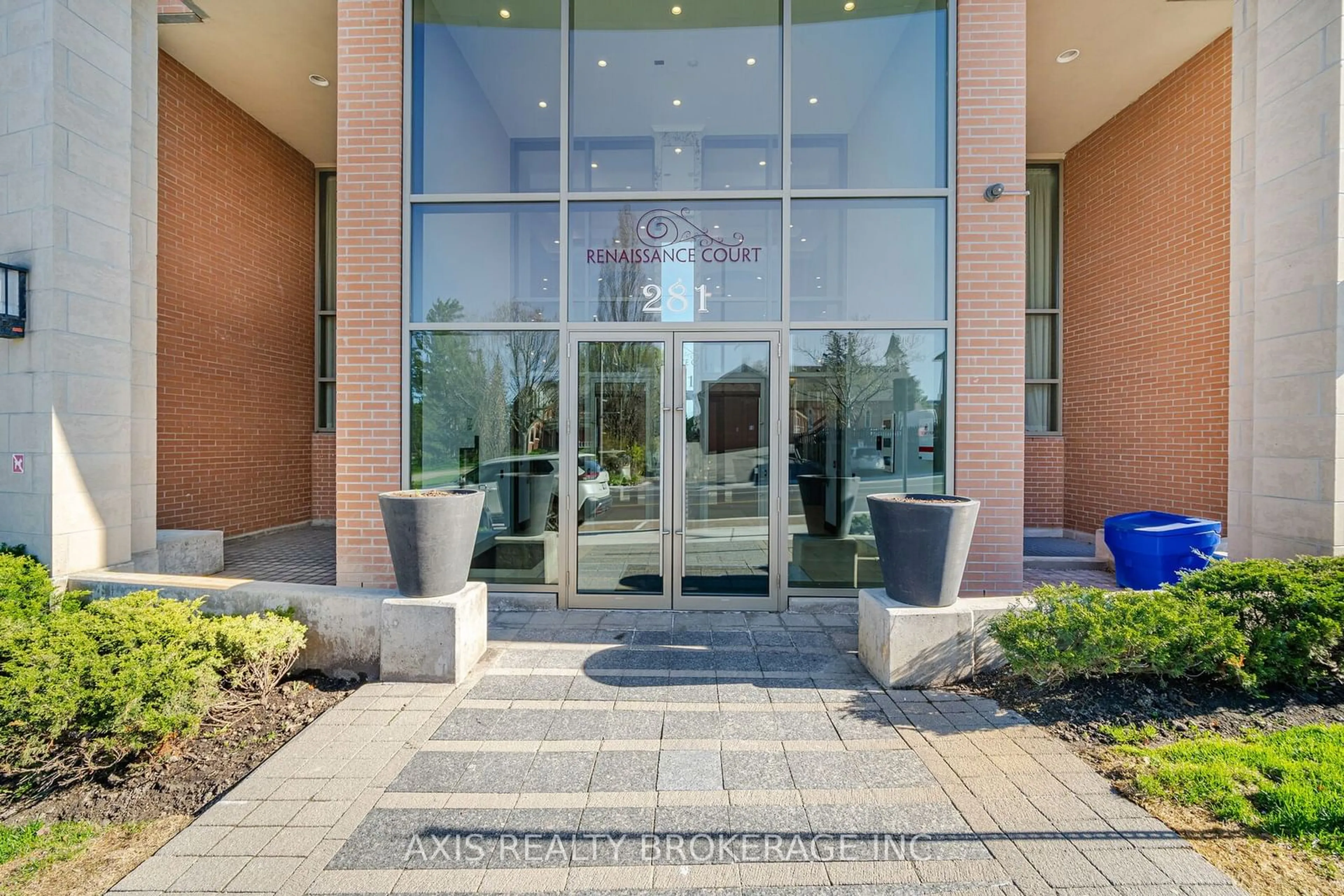 Indoor foyer, ceramic floors for 281 Woodbridge Ave #434, Vaughan Ontario L4L 0C6