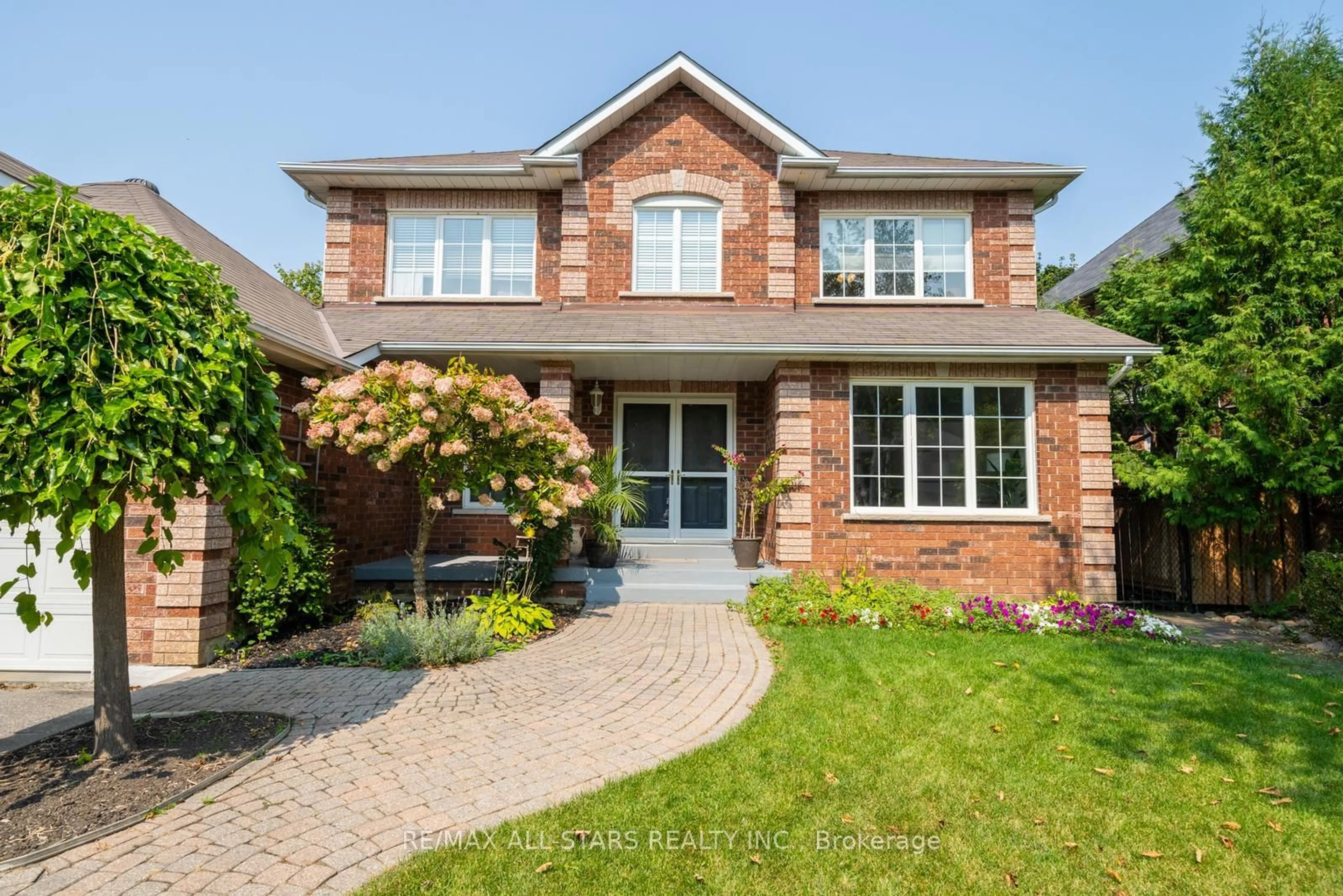 Home with brick exterior material for 150 Park Dr, Whitchurch-Stouffville Ontario L4A 1J6