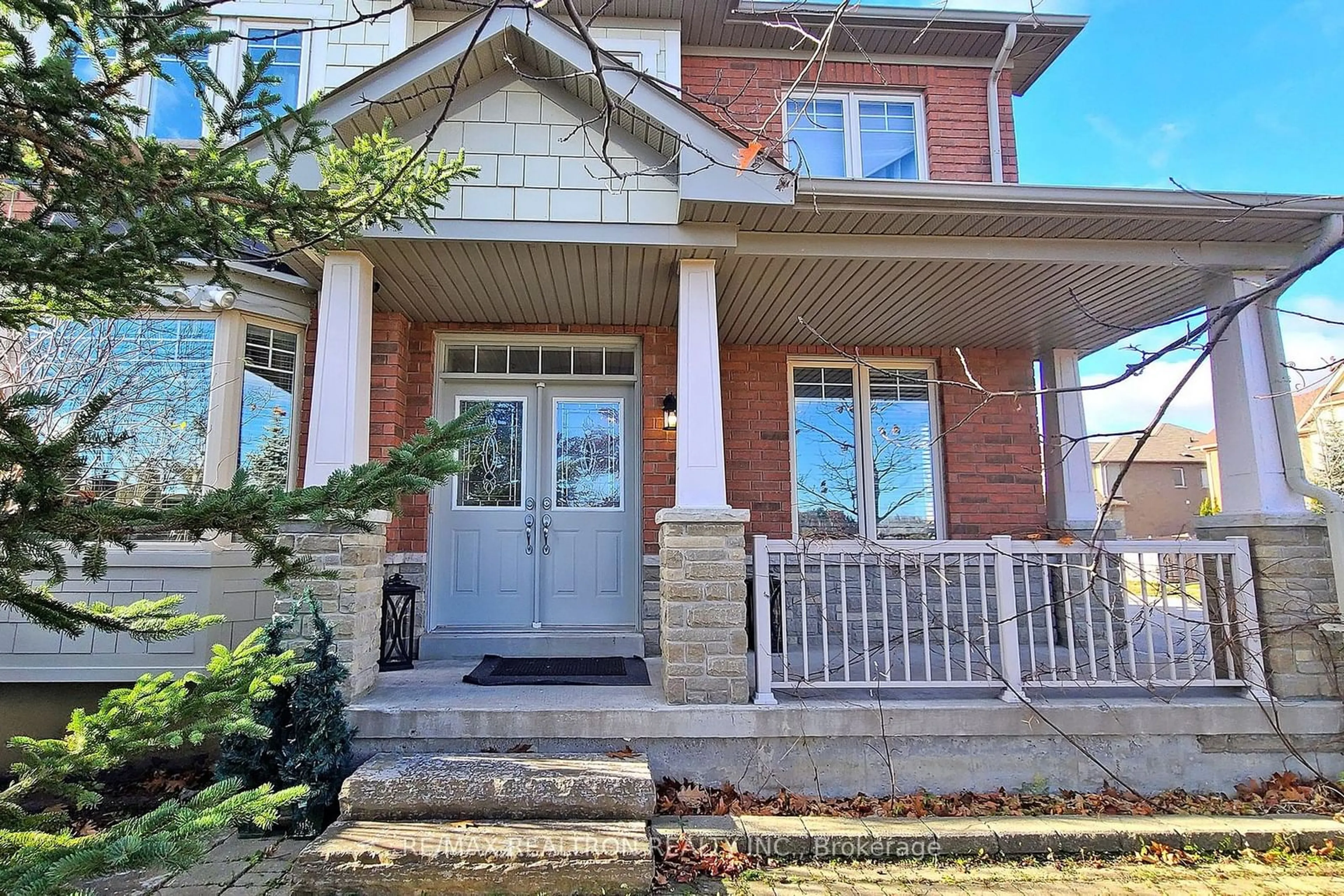 Home with brick exterior material for 117 Shirrick Dr, Richmond Hill Ontario L4E 0B7