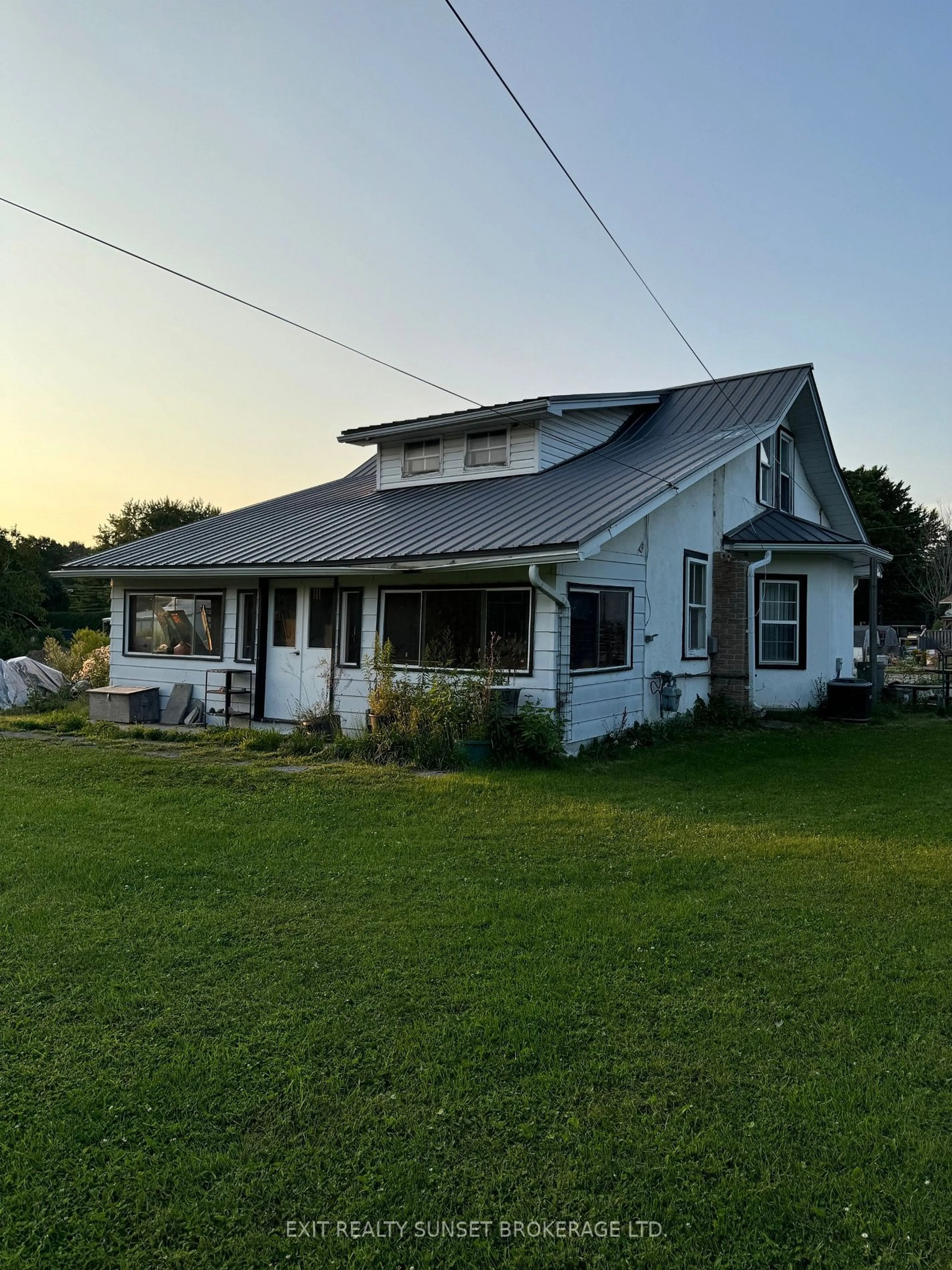 Frontside or backside of a home, cottage for 140 Victoria Ave, Brock Ontario L0K 1A0