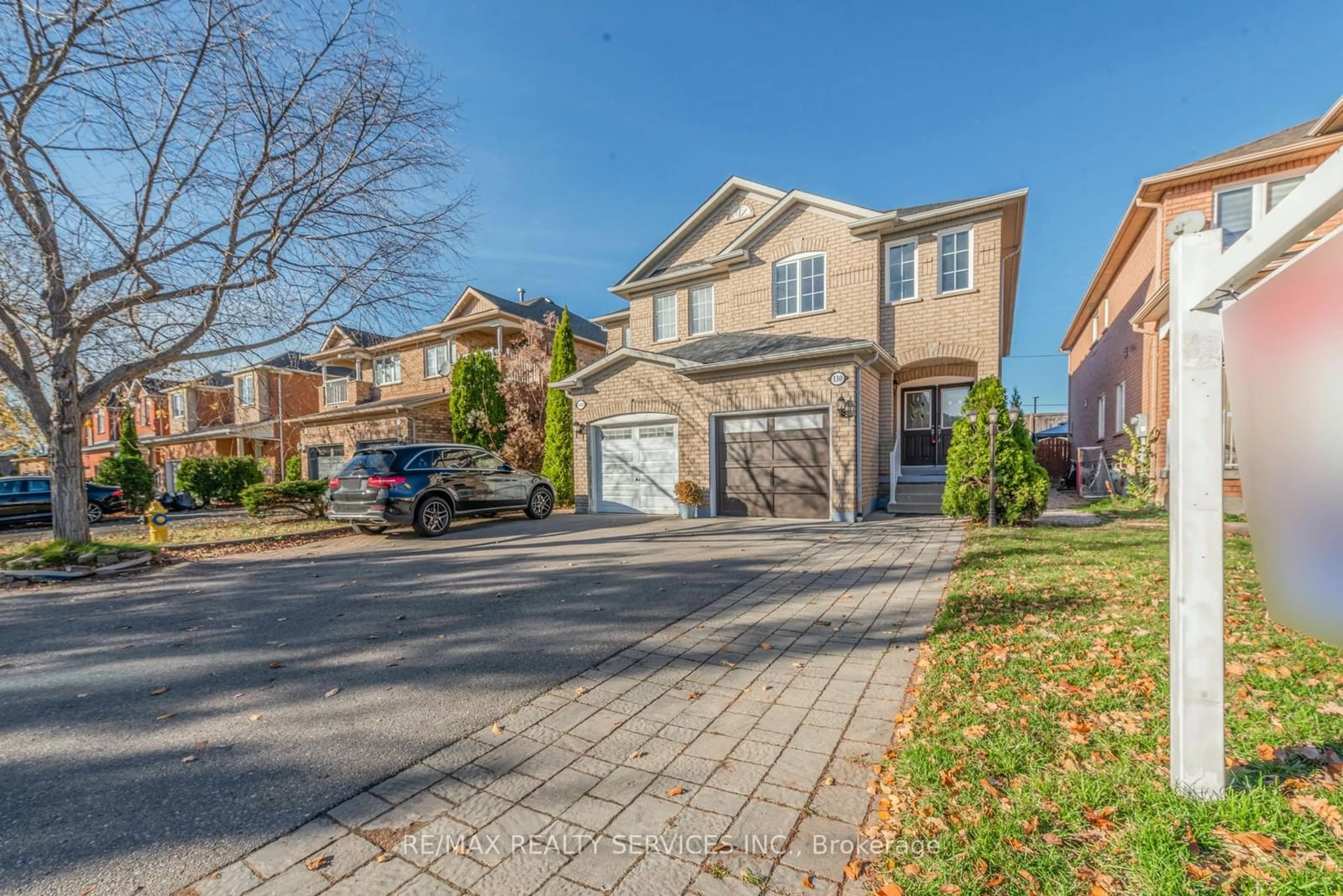 Frontside or backside of a home, the street view for 130 Royal Appian Cres, Vaughan Ontario L4K 5L7