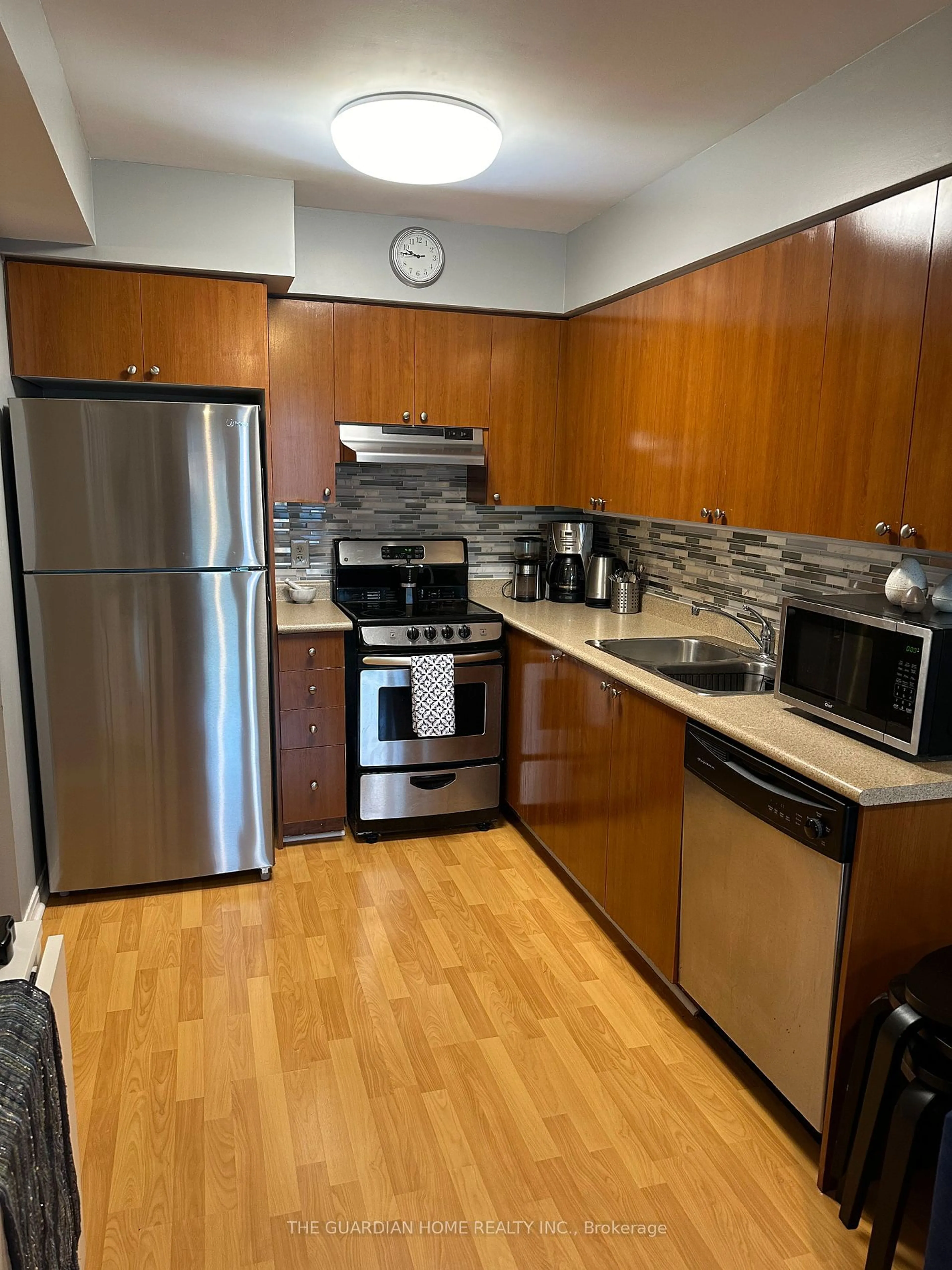 Standard kitchen, wood floors for 160 Chancery Rd #77, Markham Ontario L6E 0B9