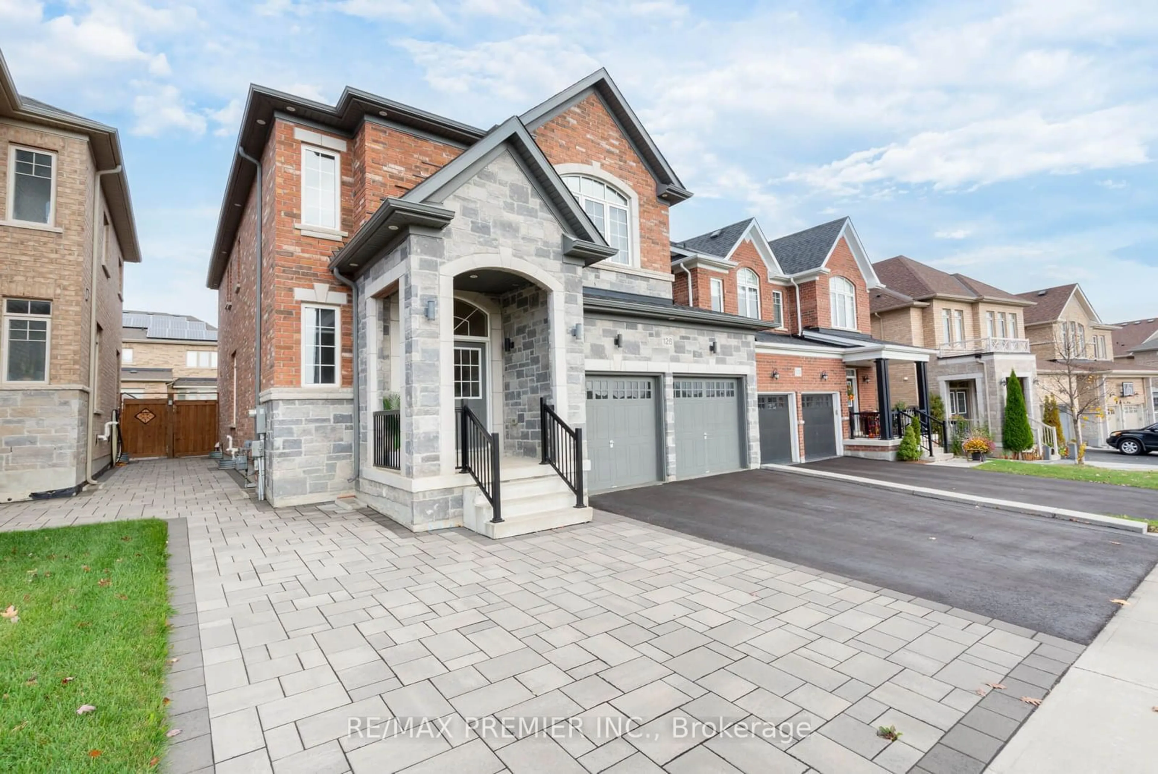 Home with brick exterior material for 126 Barrow Ave, Bradford West Gwillimbury Ontario L3Z 0X3