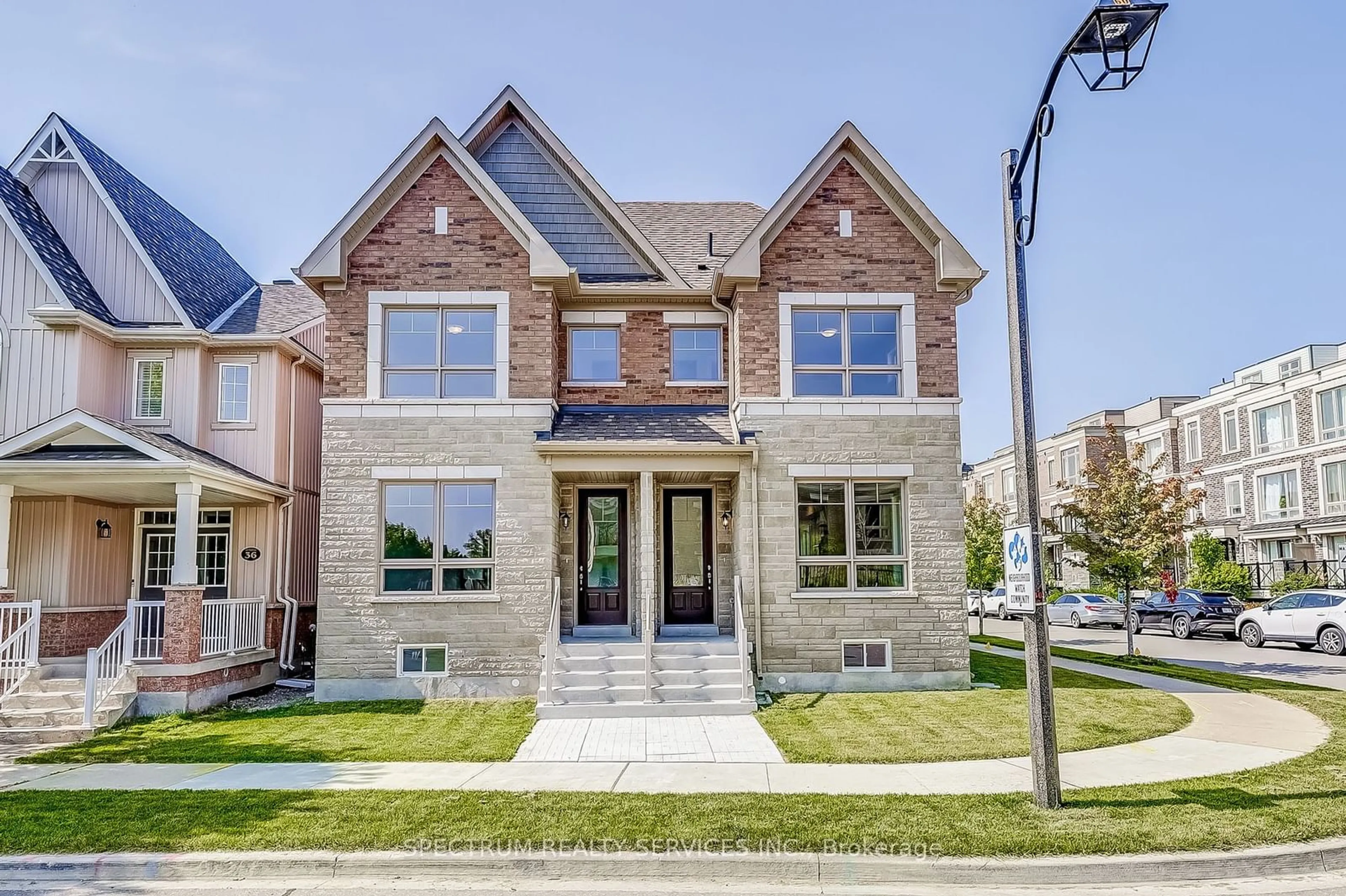 Home with brick exterior material for 38 Lindcrest Manr, Markham Ontario