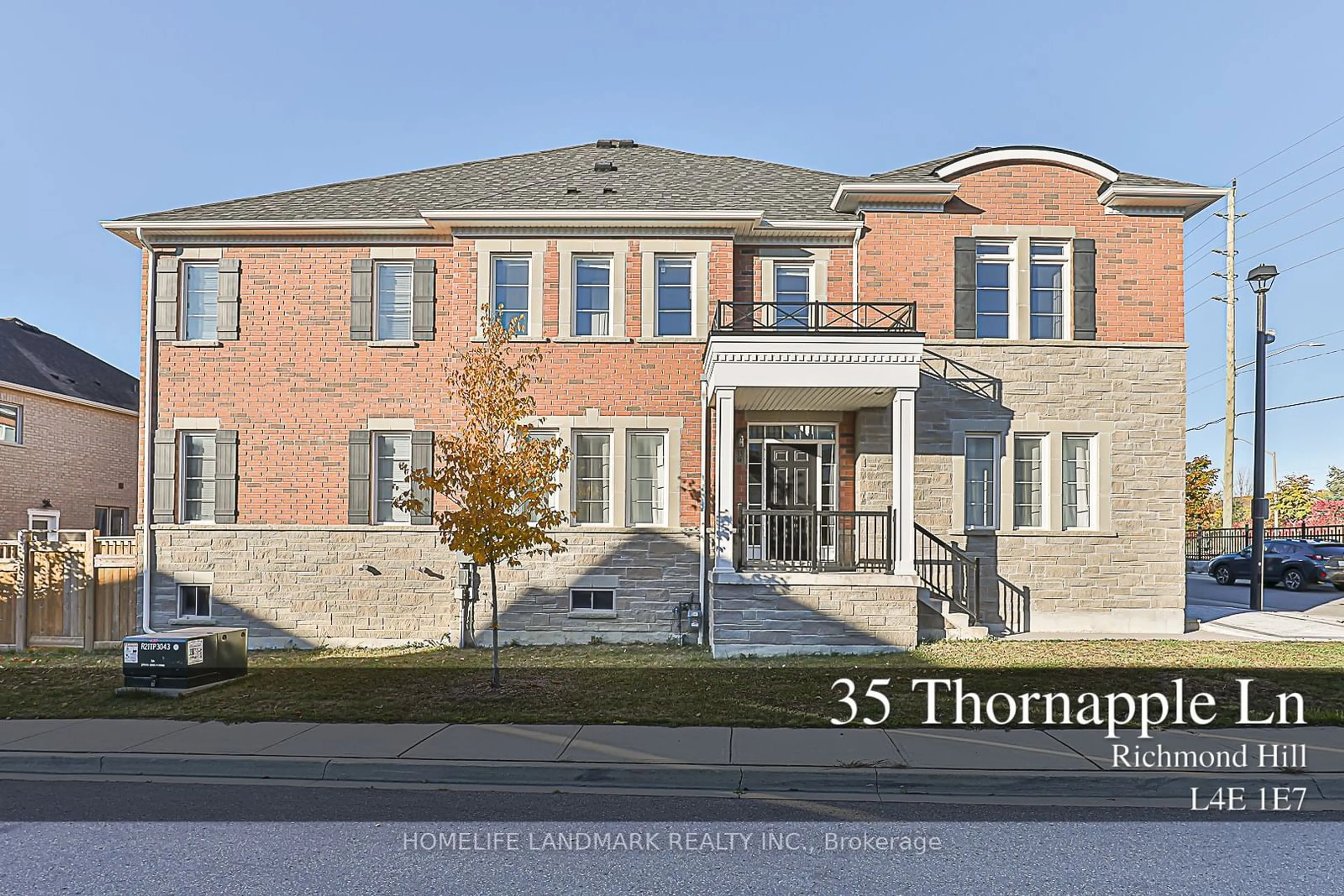 Home with brick exterior material for 35 Thornapple Lane, Richmond Hill Ontario L4E 1E7