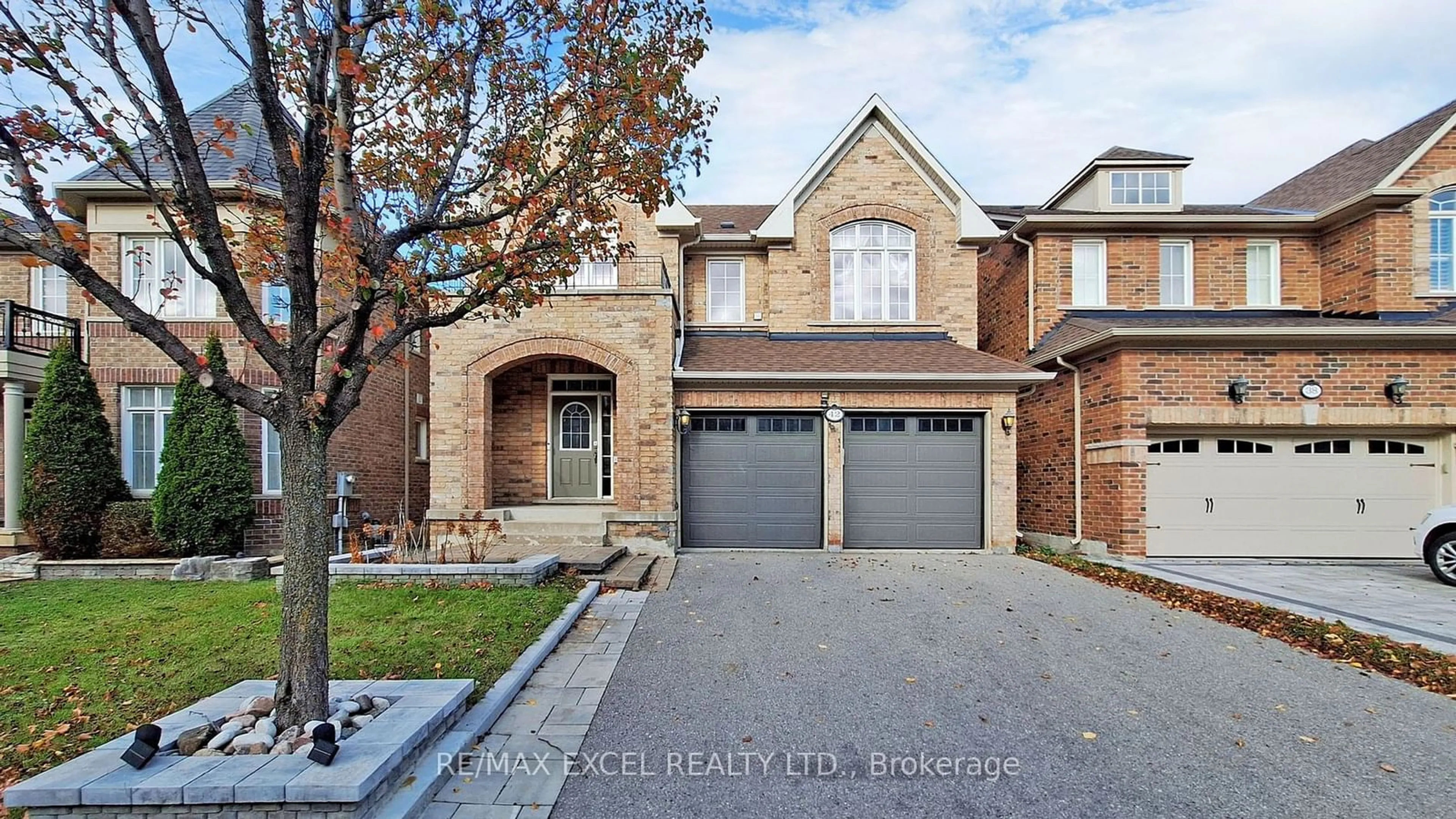 Home with brick exterior material for 42 Walter Scott Cres, Markham Ontario L6C 0E7