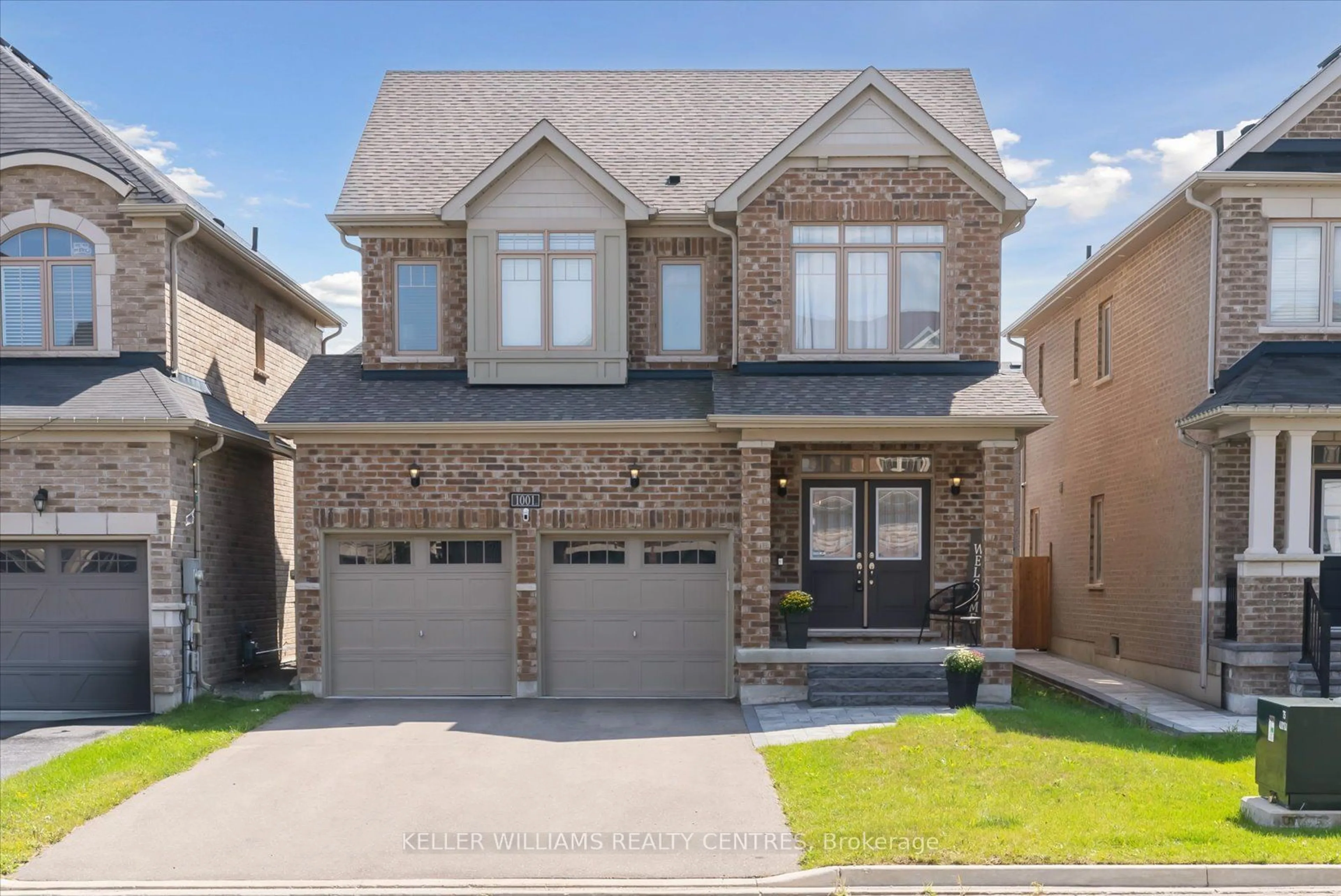 Home with brick exterior material for 1001 Barton Way, Innisfil Ontario L9S 4R7