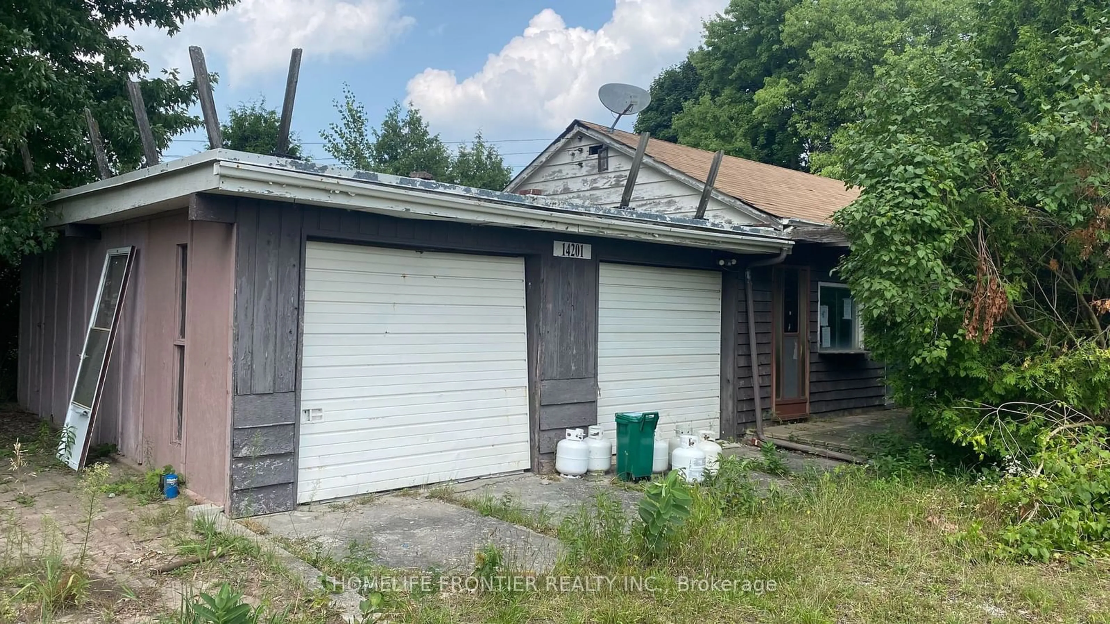 Shed for 14201 Woodbine Ave, Whitchurch-Stouffville Ontario L0H 1G0