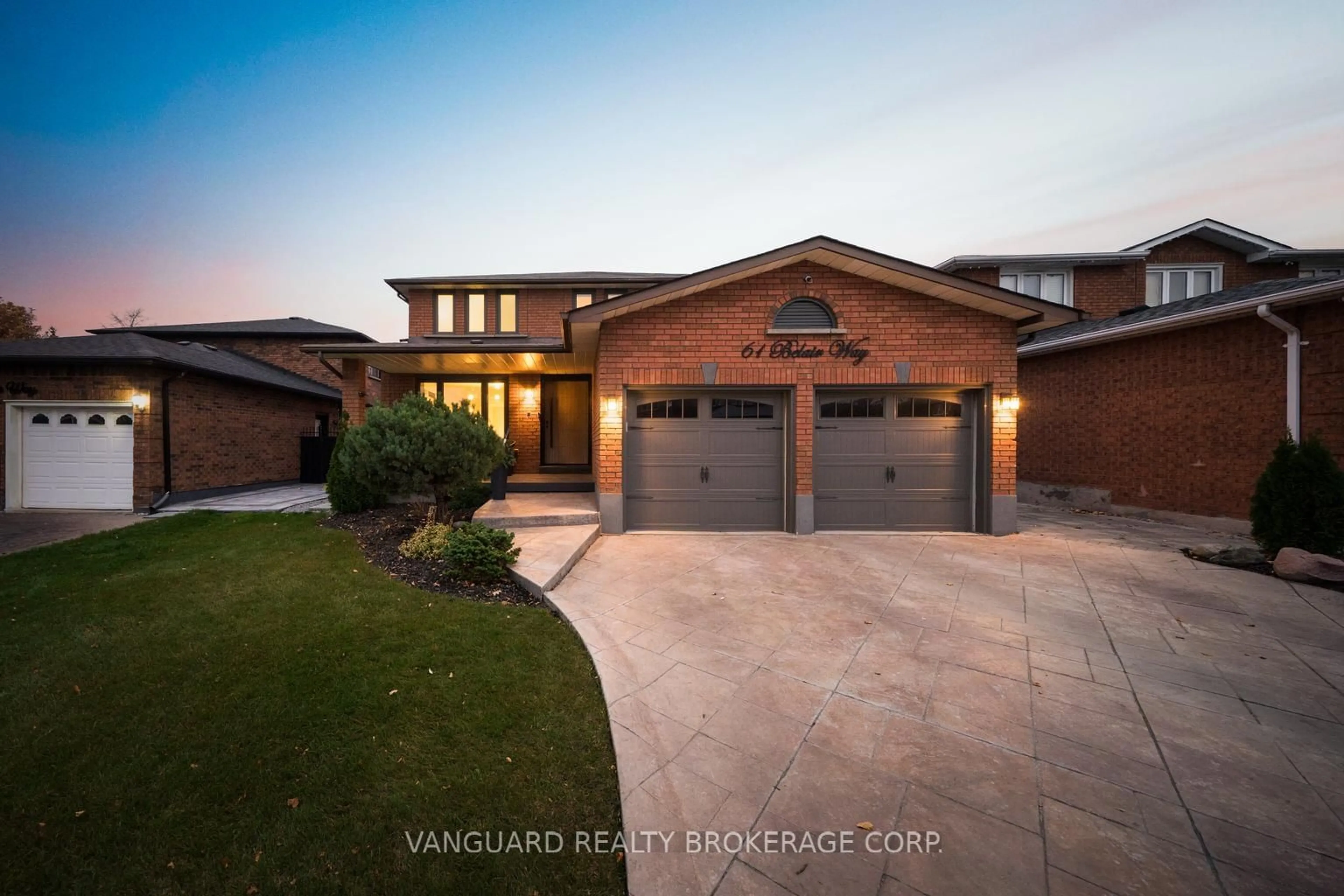 Frontside or backside of a home, mountain for 61 Belair Way, Vaughan Ontario L4L 7S8