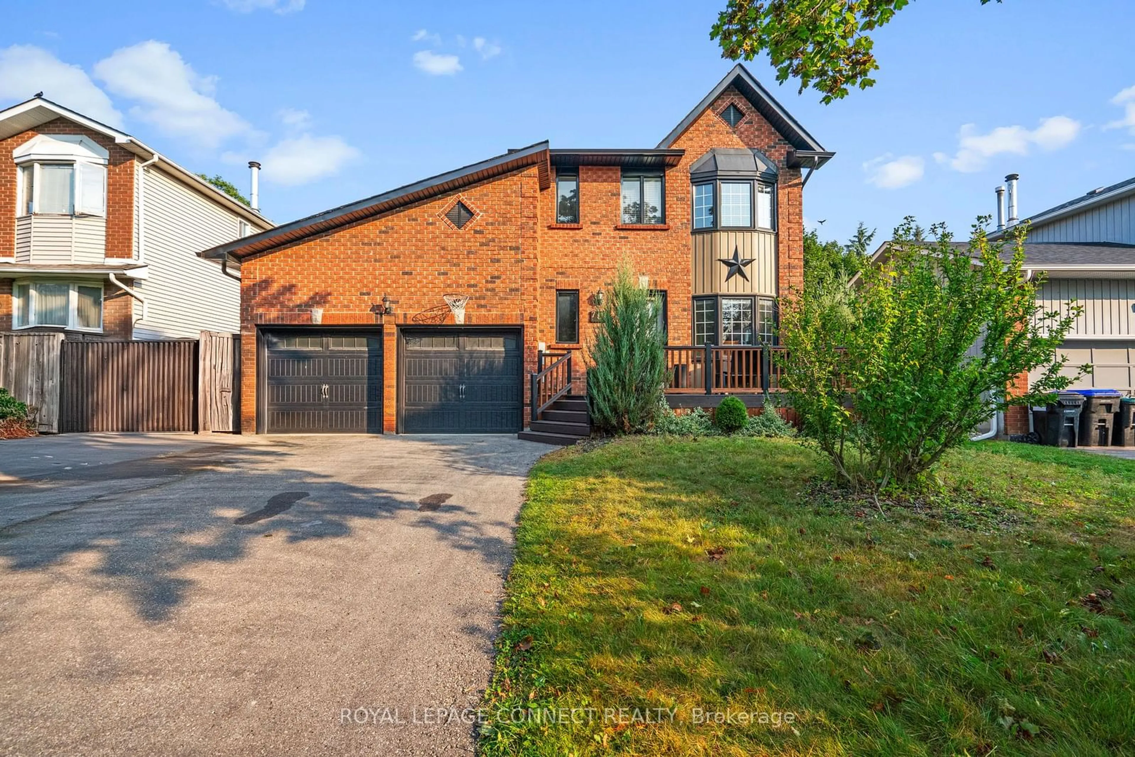 Home with brick exterior material for 786 Candaras St, Innisfil Ontario L9S 2H1