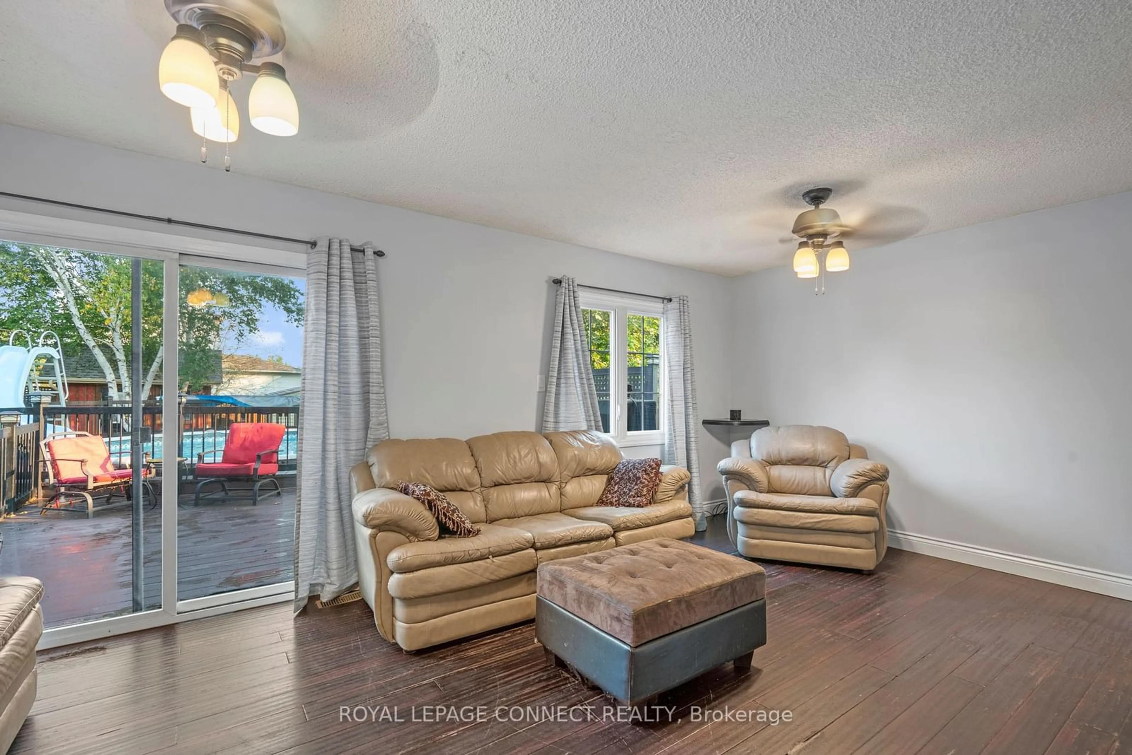 Living room, wood floors for 786 Candaras St, Innisfil Ontario L9S 2H1