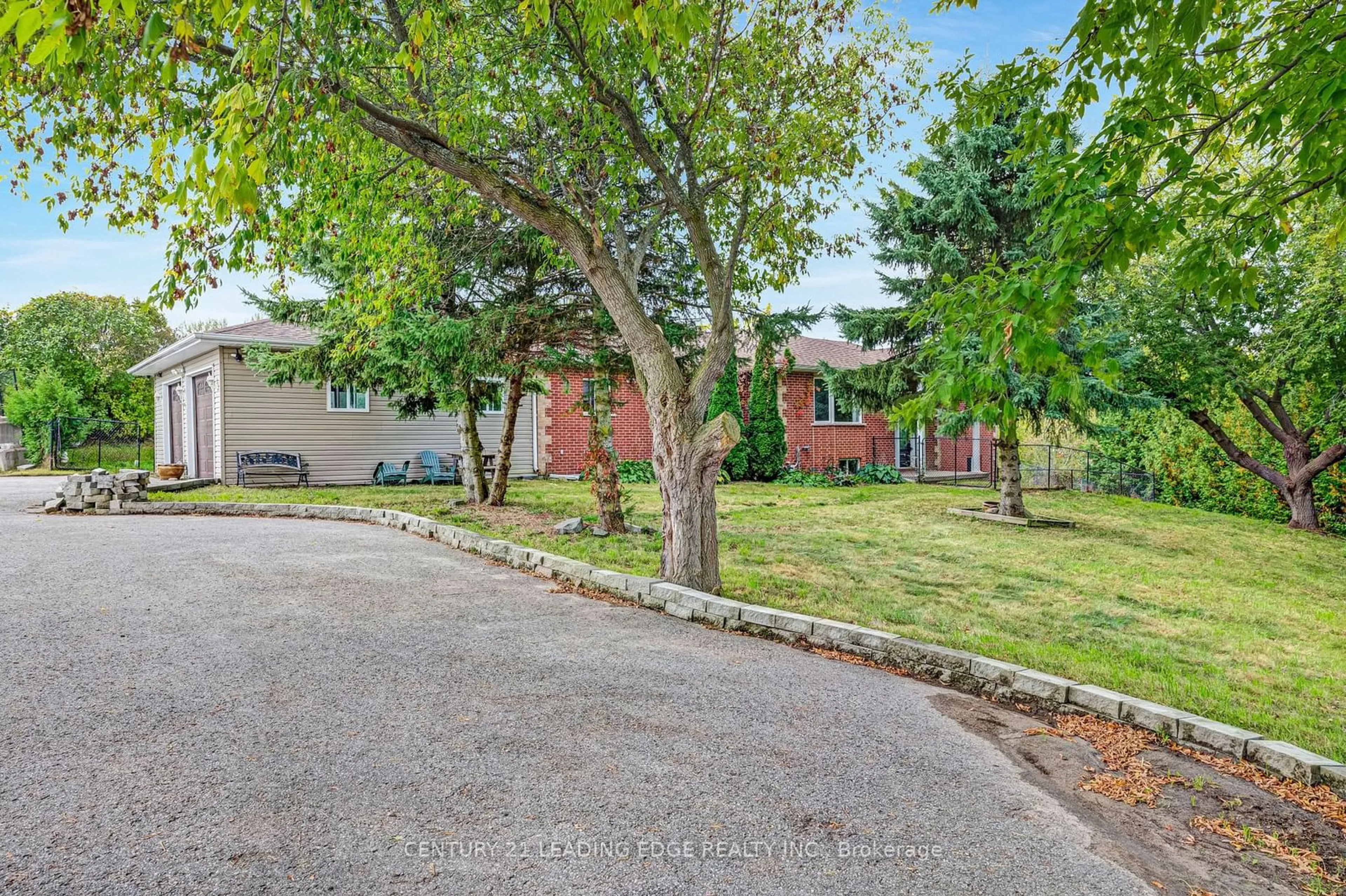 Patio, the fenced backyard for 1680 Hwy 7, Brock Ontario L0C 1H0