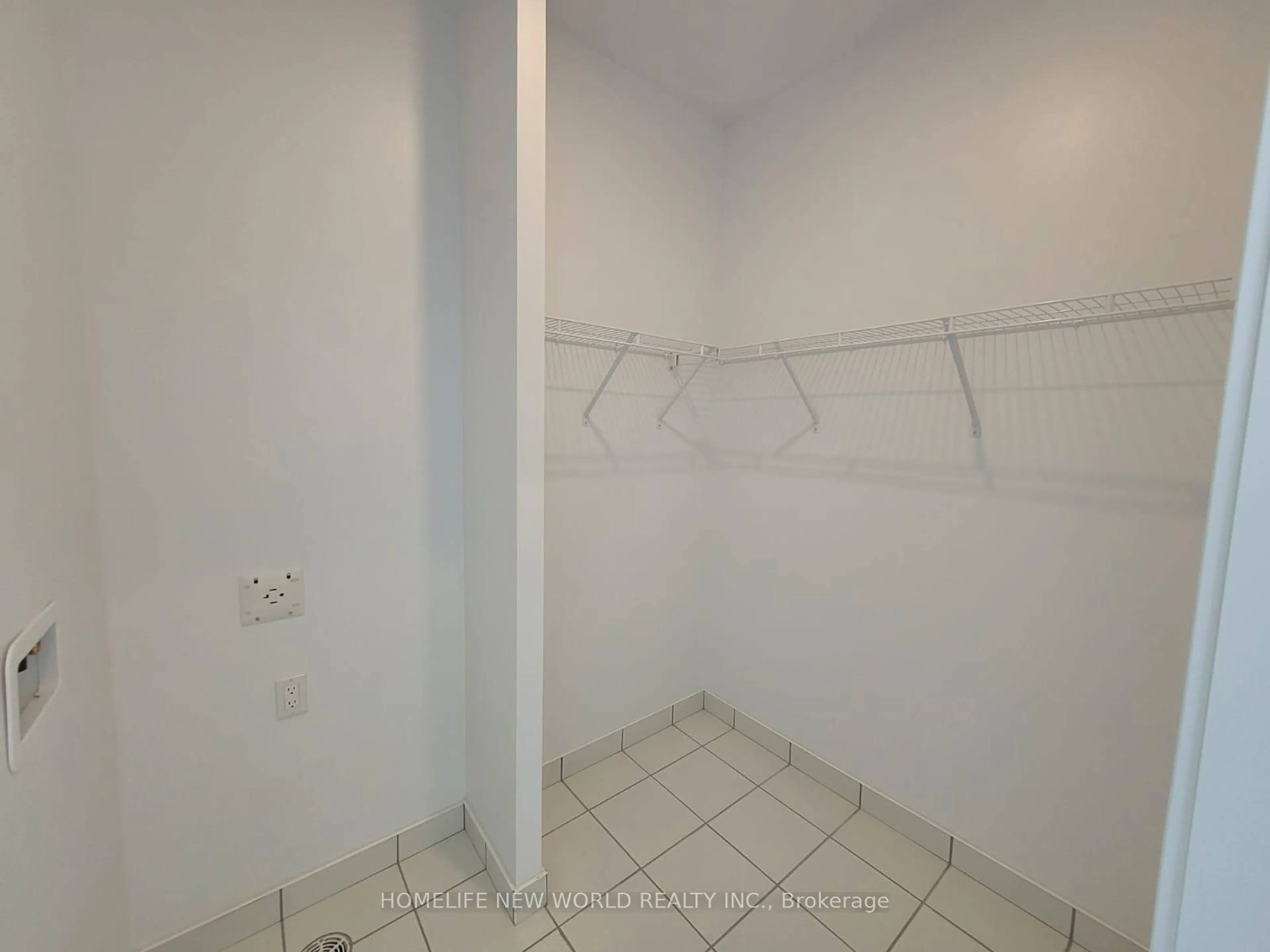 Storage room or clothes room or walk-in closet for 60 Honeycrisp Cres #1606, Vaughan Ontario L4K 0N5