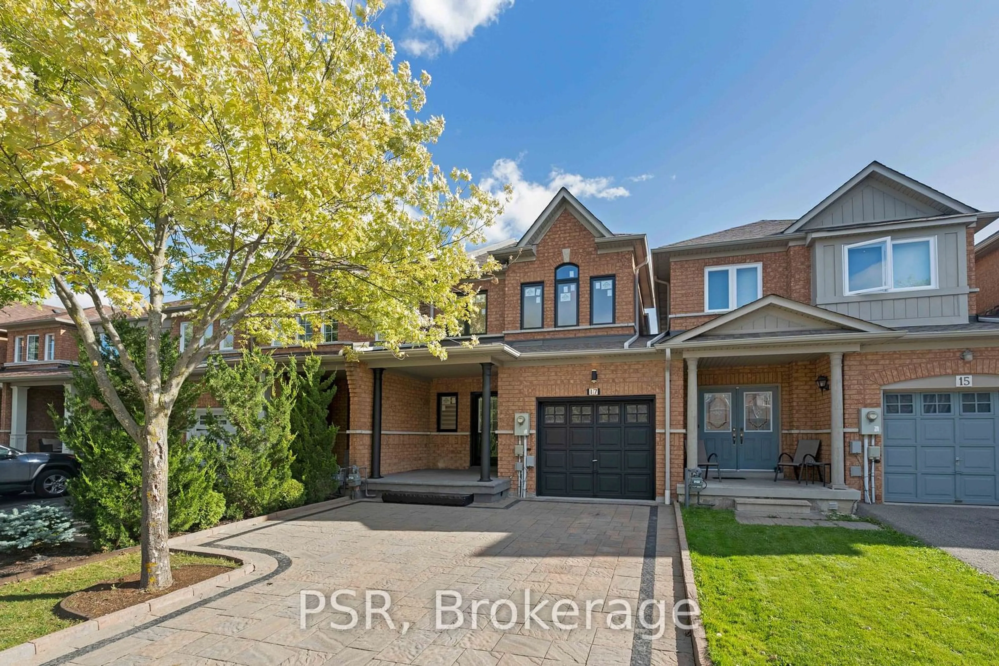 Frontside or backside of a home, the street view for 17 Ronan Cres, Vaughan Ontario L4H 2J7