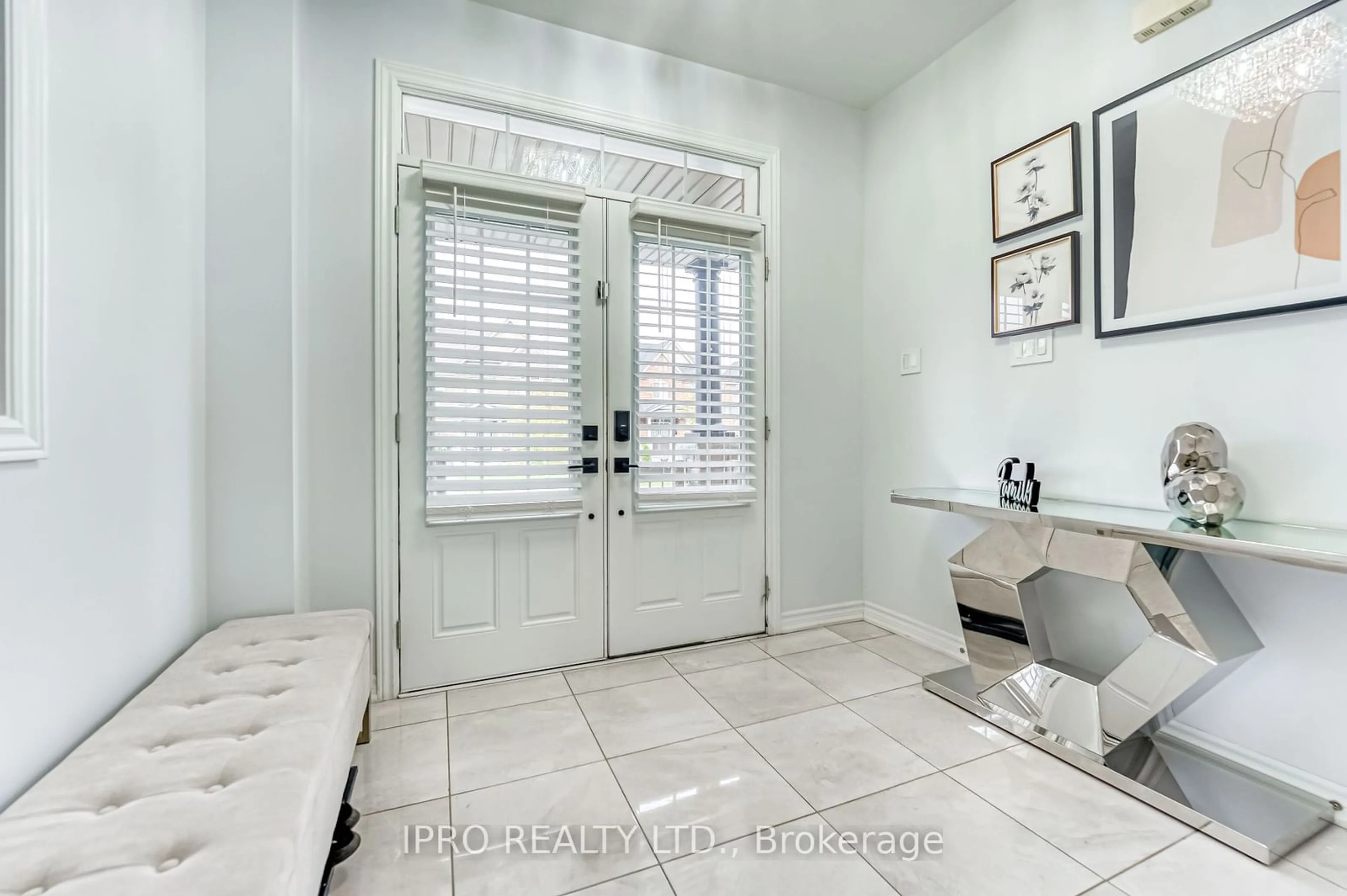 Bathroom, ceramic floors for 21 Roy Rd, New Tecumseth Ontario L0G 1W0