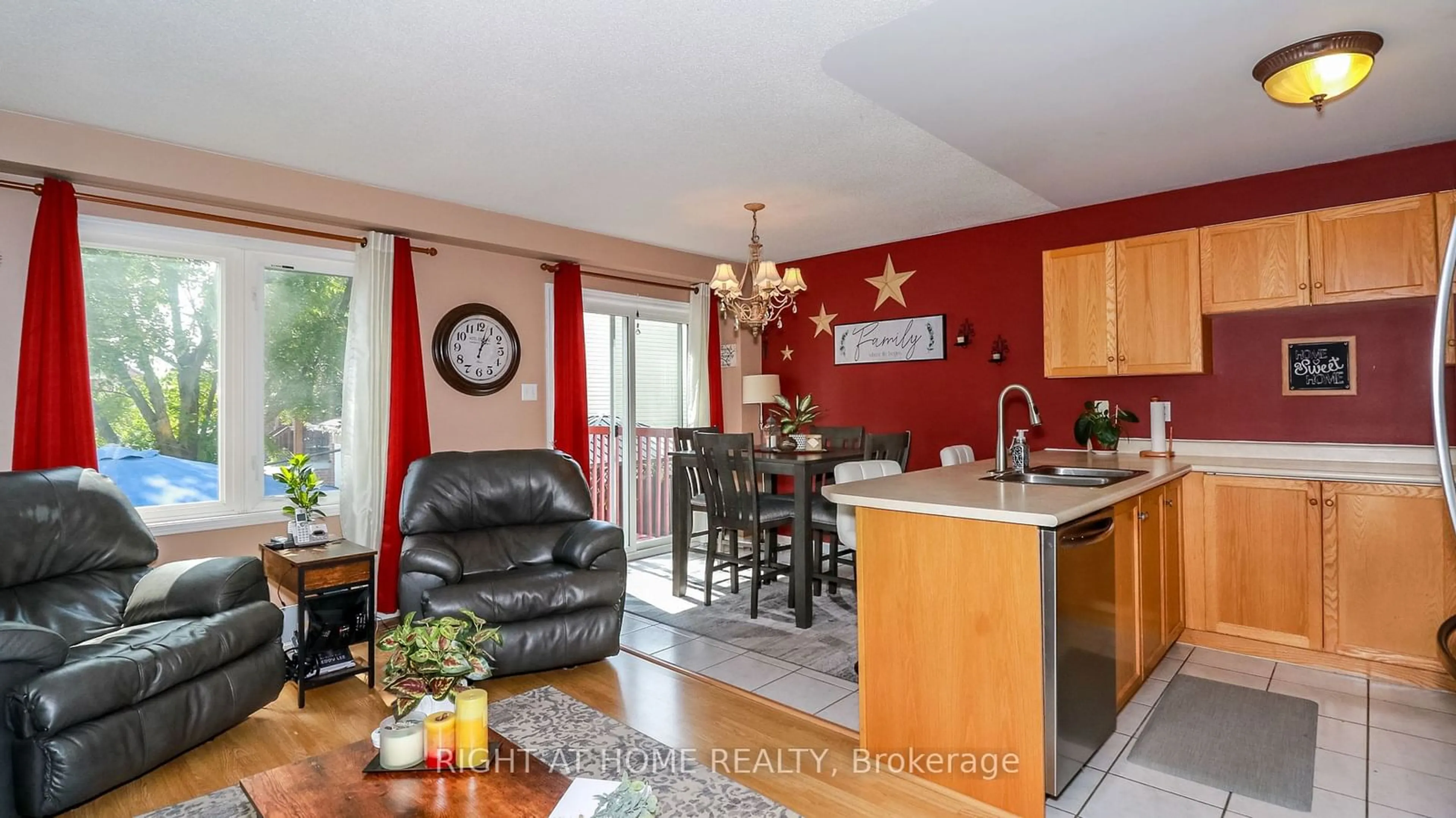 Open concept kitchen for 44 Parkside Cres, Essa Ontario L3W 0K9