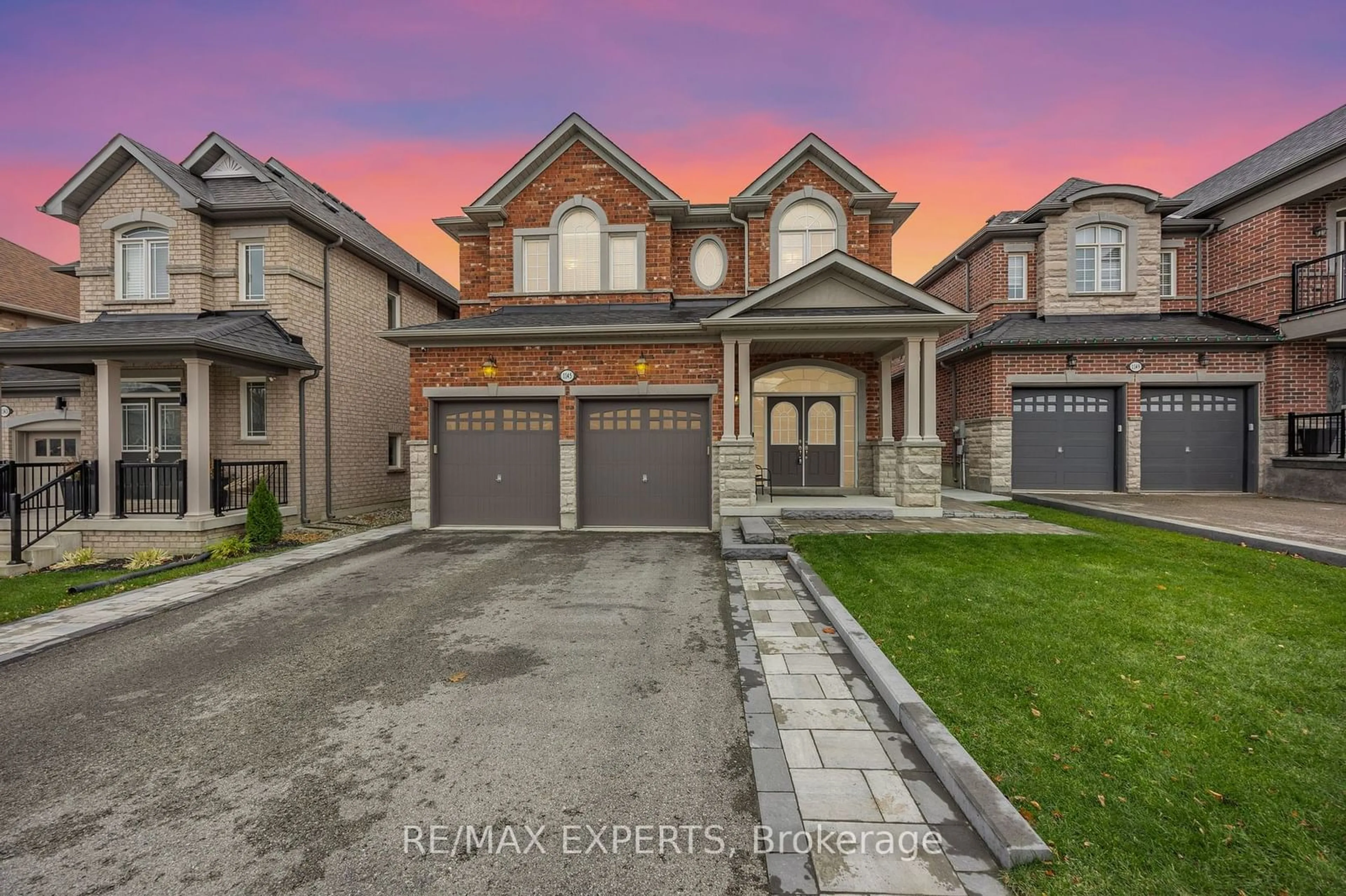 Frontside or backside of a home, the street view for 1145 Gina St, Innisfil Ontario L9S 4Z3