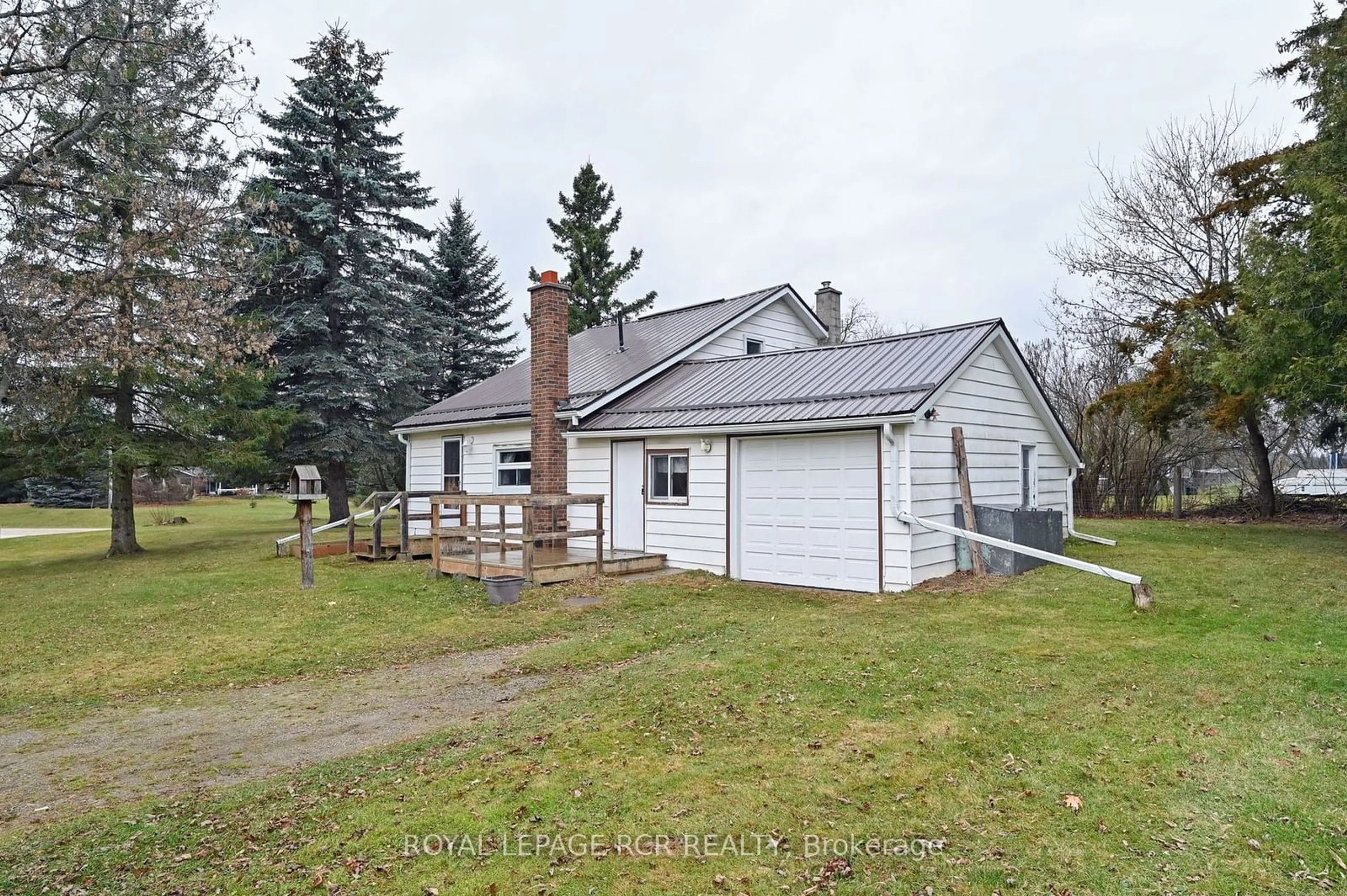 Frontside or backside of a home, cottage for 994417 Mono Adjala Townline Rd, Adjala-Tosorontio Ontario L9W 2Z2