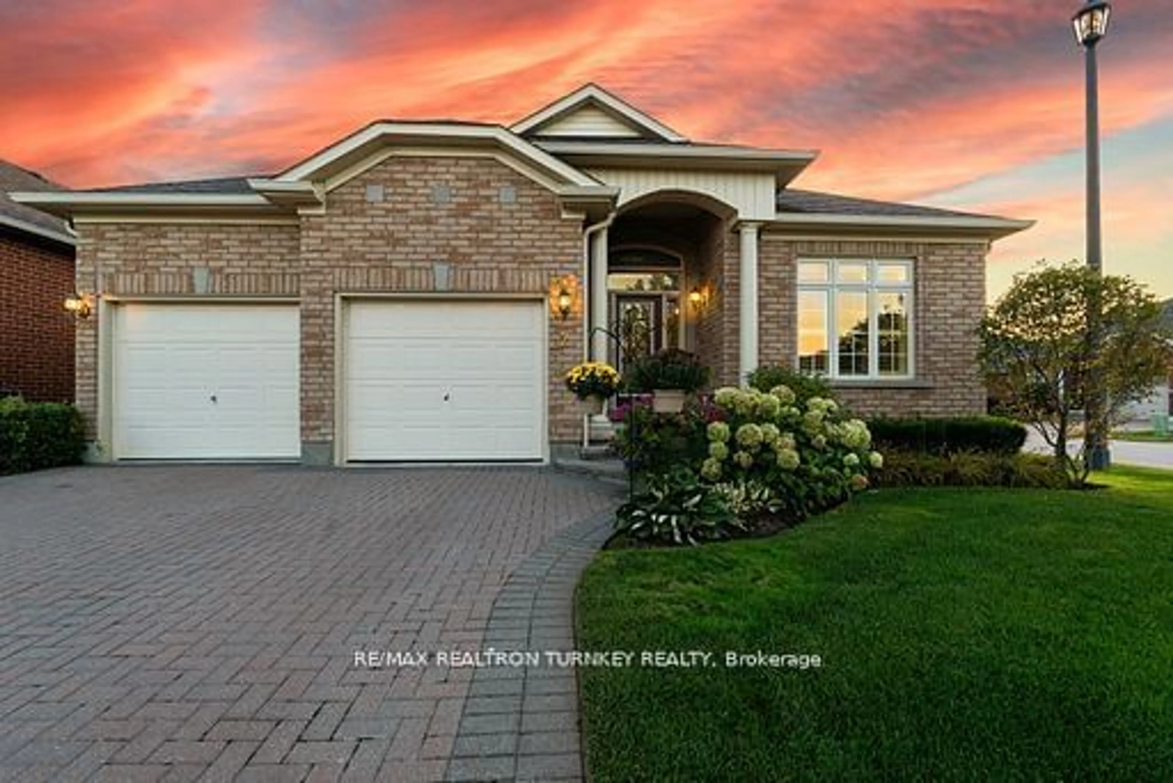 Home with brick exterior material for 2 Suggs Lane, Whitchurch-Stouffville Ontario L4A 0K6