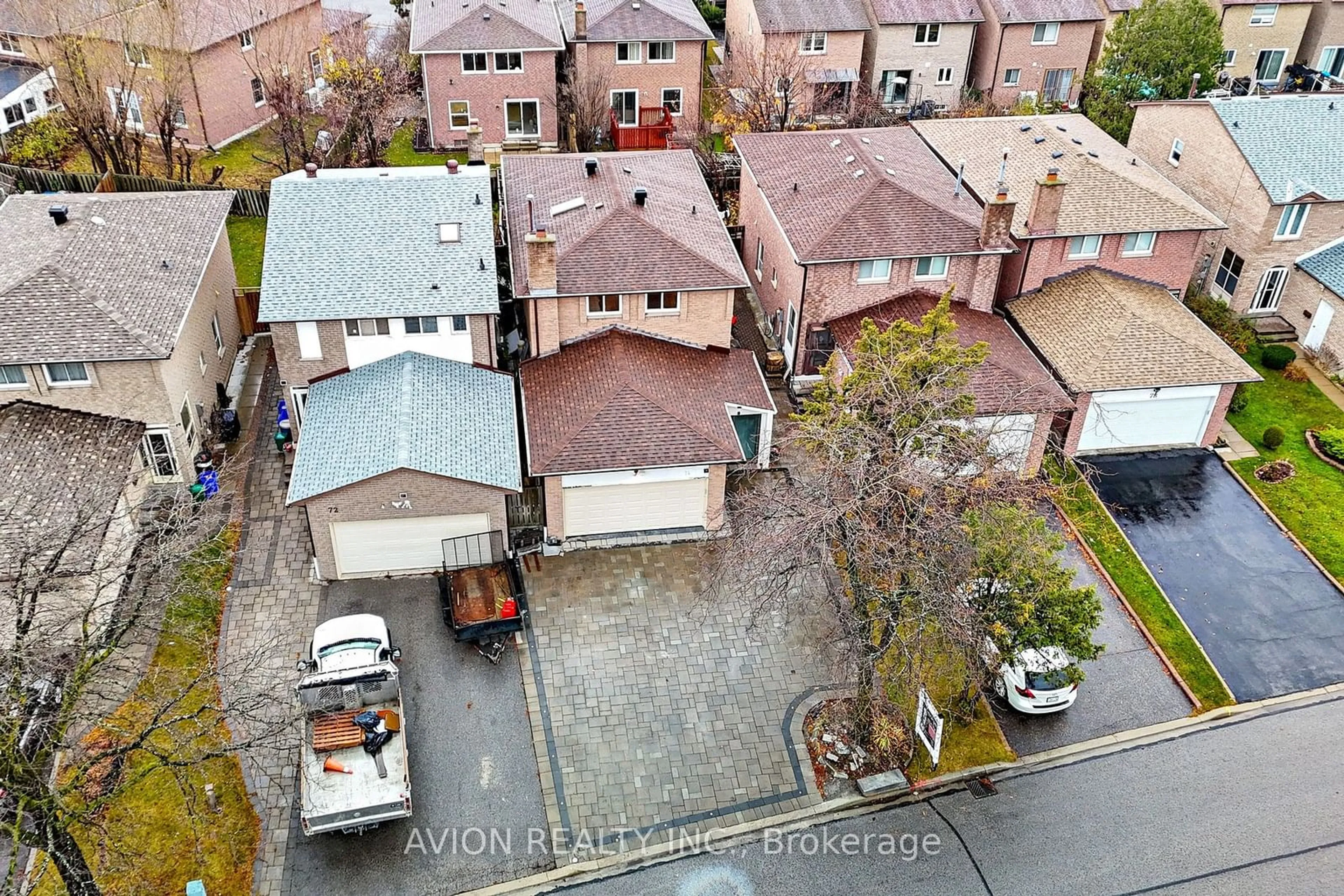 Frontside or backside of a home, the street view for 74 Appleby Cres, Markham Ontario L3R 4L2