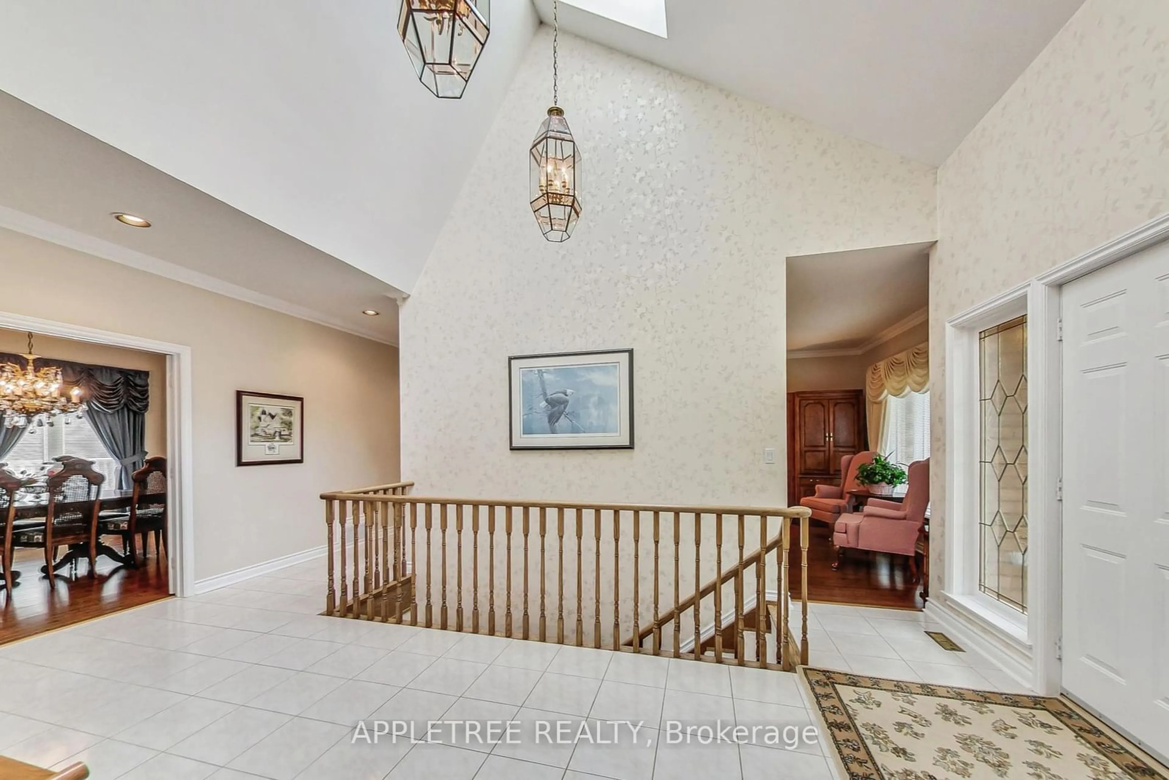 Indoor foyer, wood floors for 57 Carmichael Cres, King Ontario L7B 1B5