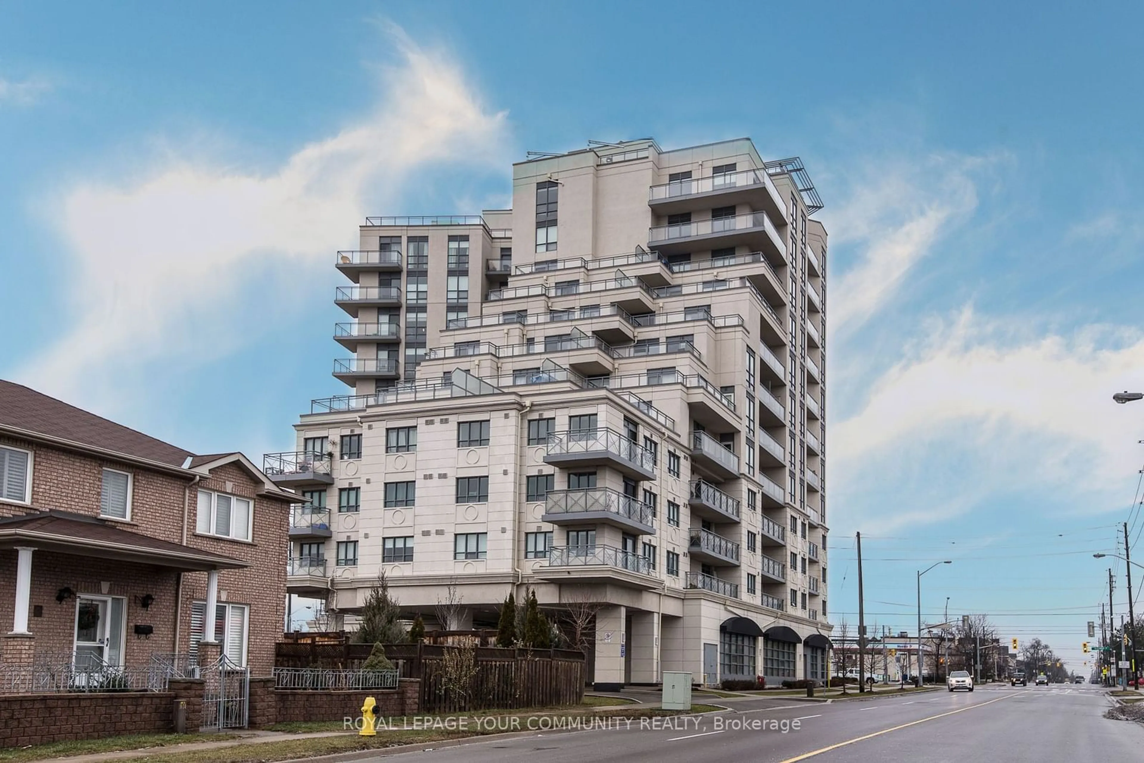 A pic from exterior of the house or condo, the front or back of building for 7730 Kipling Ave #207, Vaughan Ontario L4L 1Y9