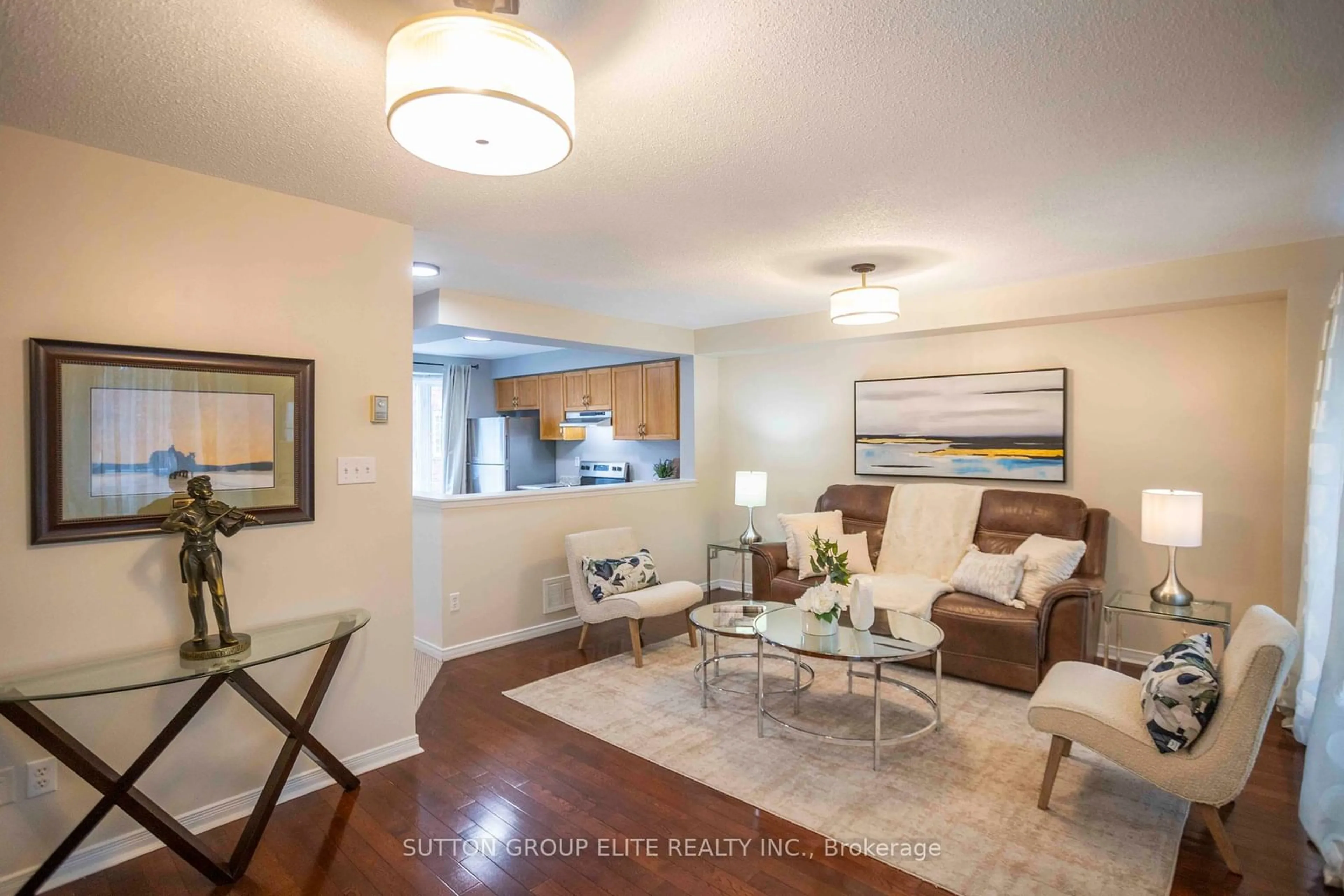 Living room, wood floors for 98 Mosaics Ave, Aurora Ontario L4G 7L5