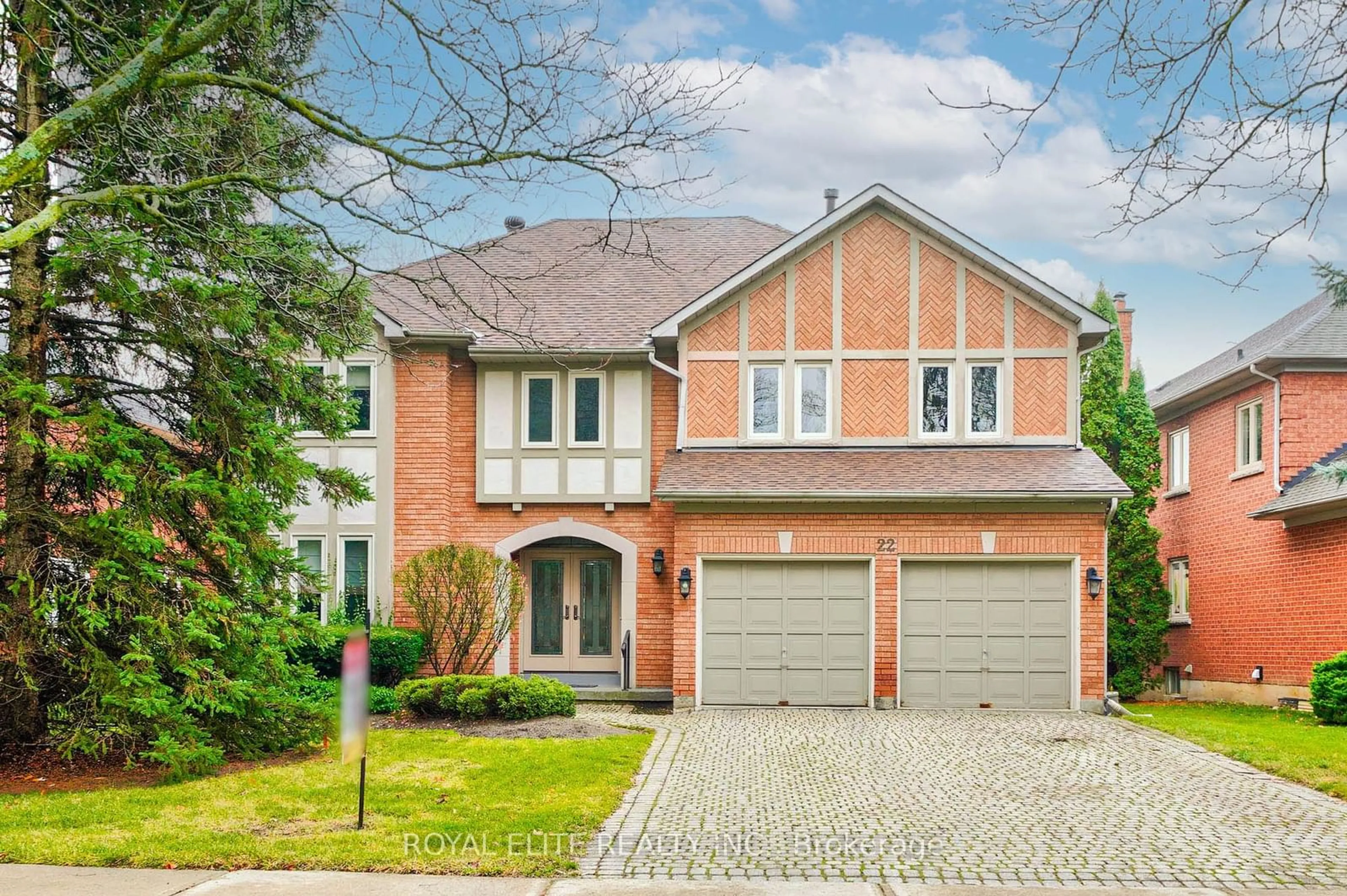 Home with brick exterior material for 22 Montclair Rd, Richmond Hill Ontario L4B 2T3