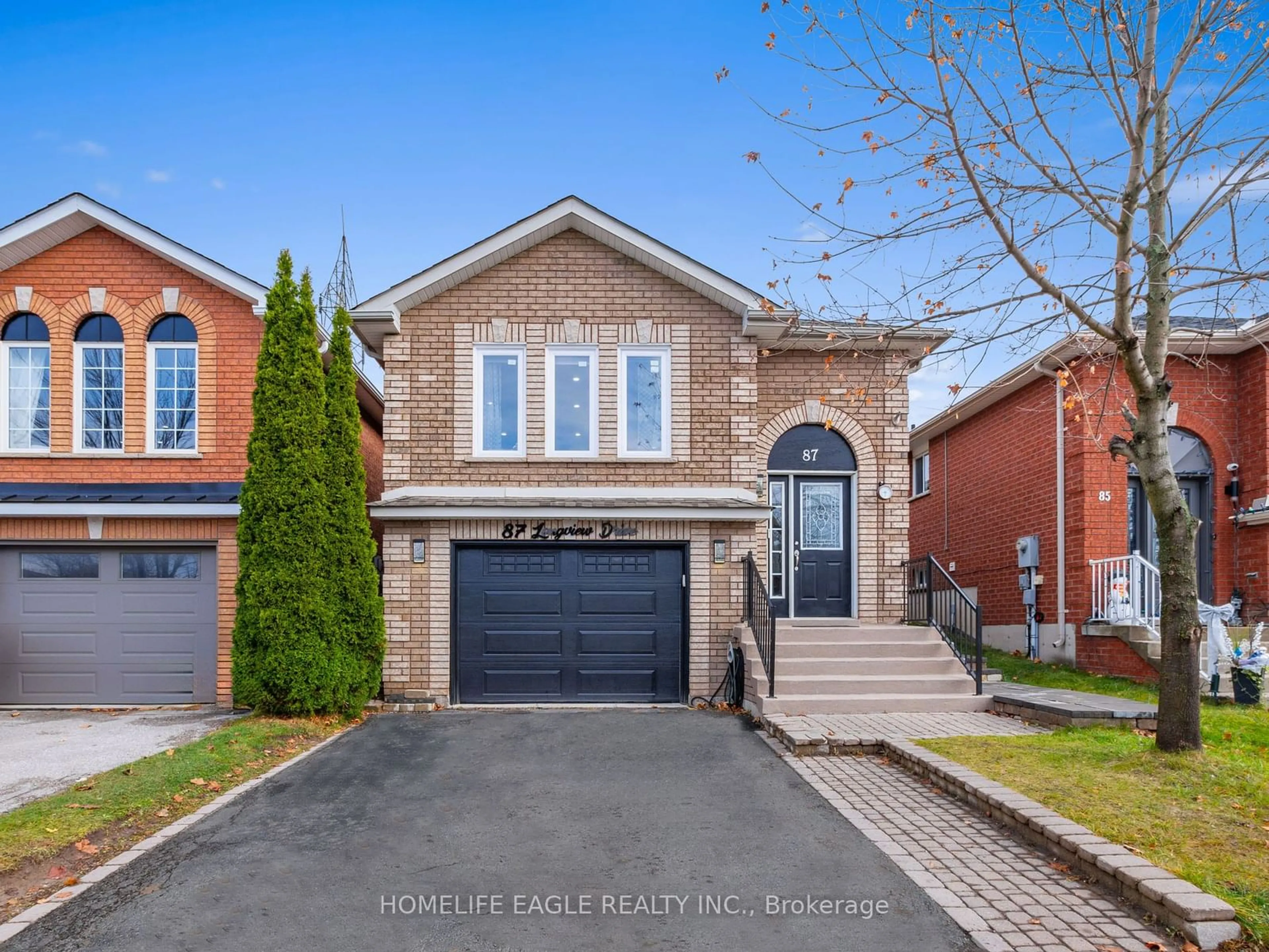 Frontside or backside of a home, the street view for 87 Longview Dr, Bradford West Gwillimbury Ontario L3Z 2Z2