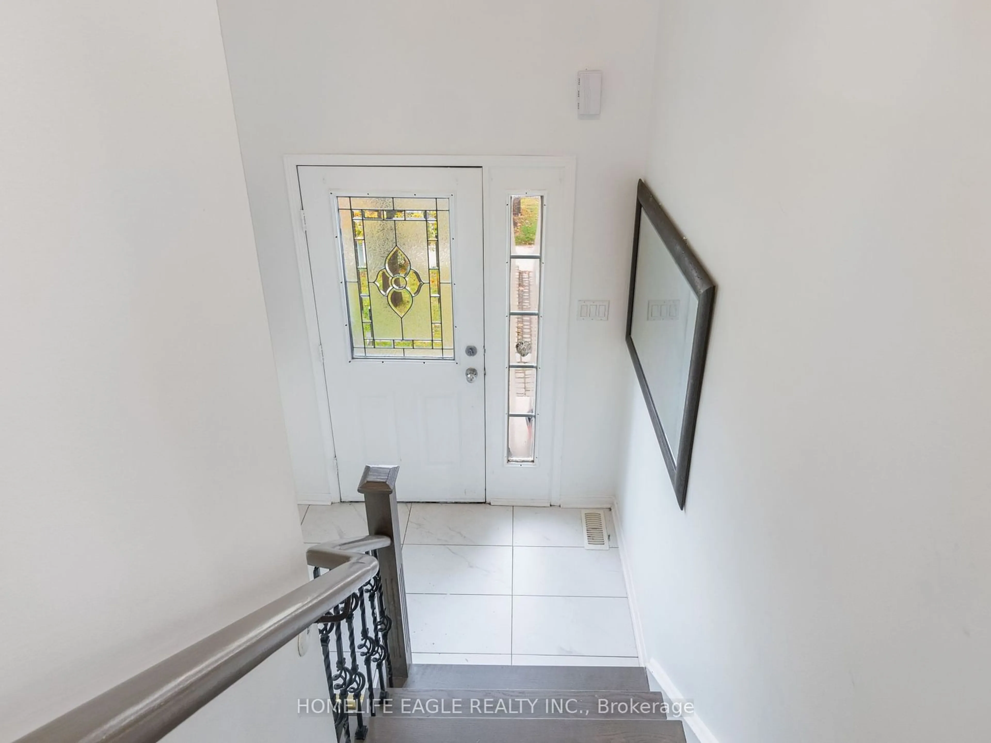 Indoor foyer, not visible floor for 87 Longview Dr, Bradford West Gwillimbury Ontario L3Z 2Z2