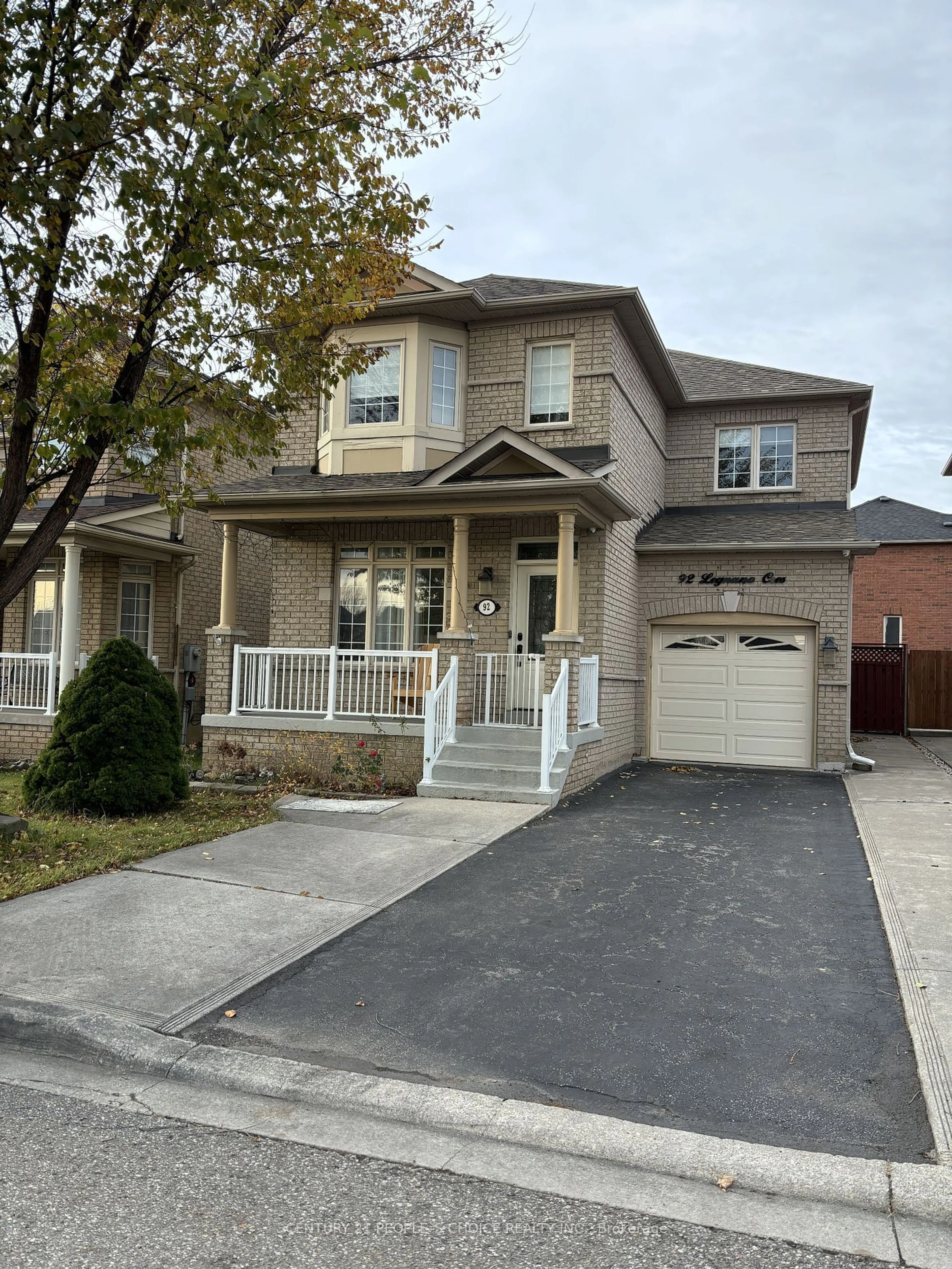 Frontside or backside of a home, the street view for 92 Legnano Cres, Vaughan Ontario L4H 2B5