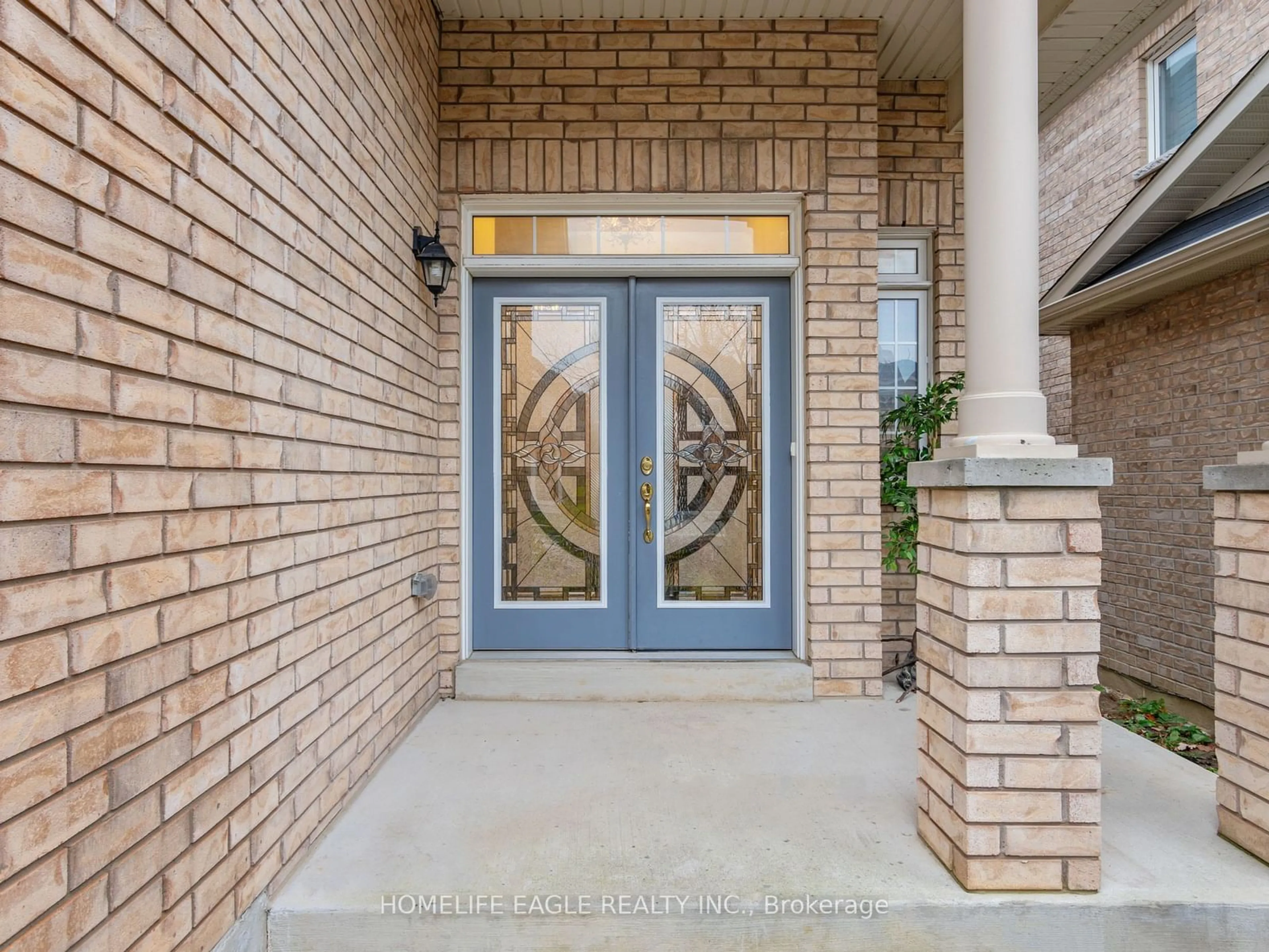 Indoor entryway, ceramic floors for 107 Herefordshire Cres, Newmarket Ontario L3X 3K8