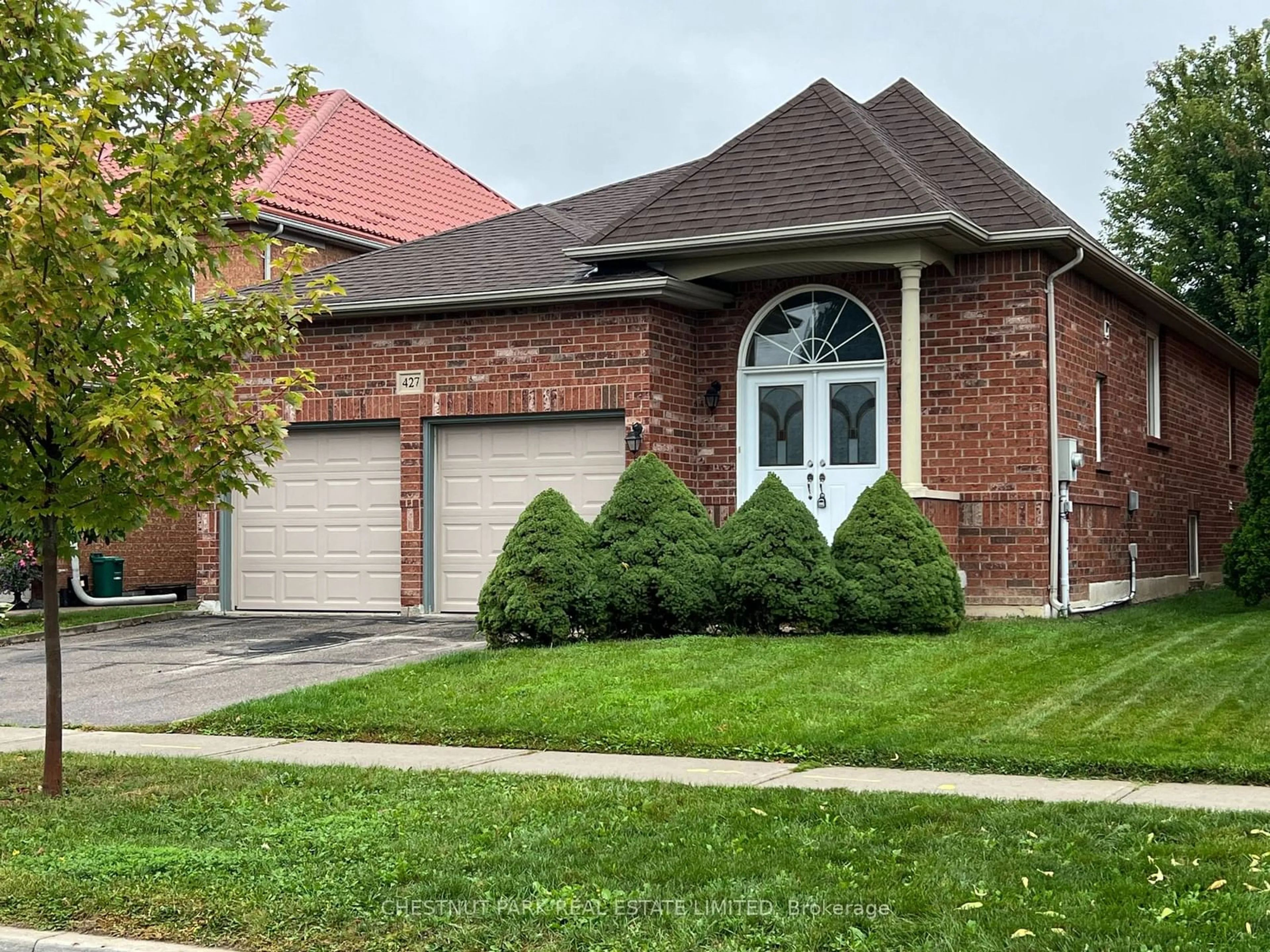 Home with brick exterior material for 427 Silken Laumann Dr, Newmarket Ontario L3X 2J1