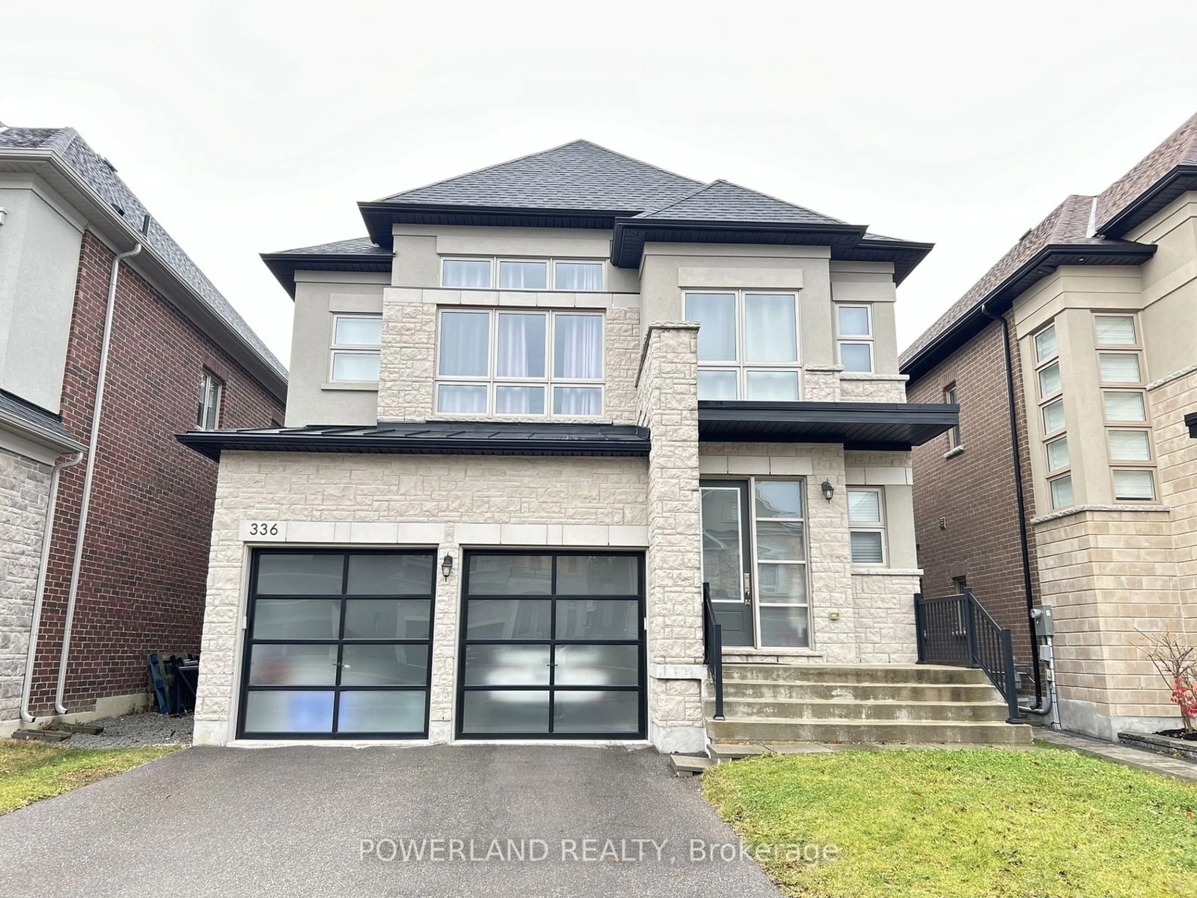 Frontside or backside of a home, the street view for 336 Worthington Ave, Richmond Hill Ontario L4E 1G1