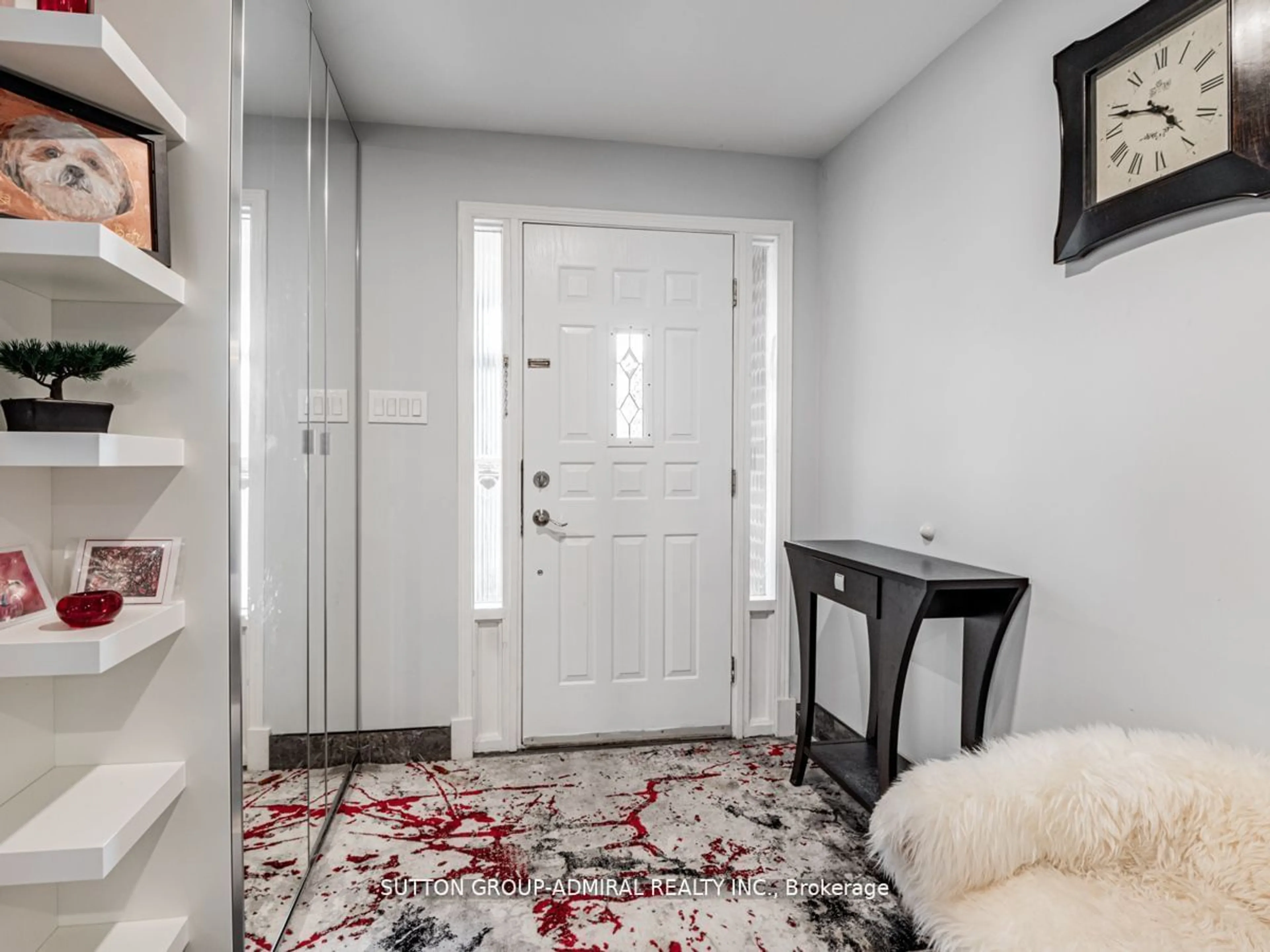 Indoor entryway, carpet floors for 6 Cherry Hills Rd, Vaughan Ontario L4K 1M4