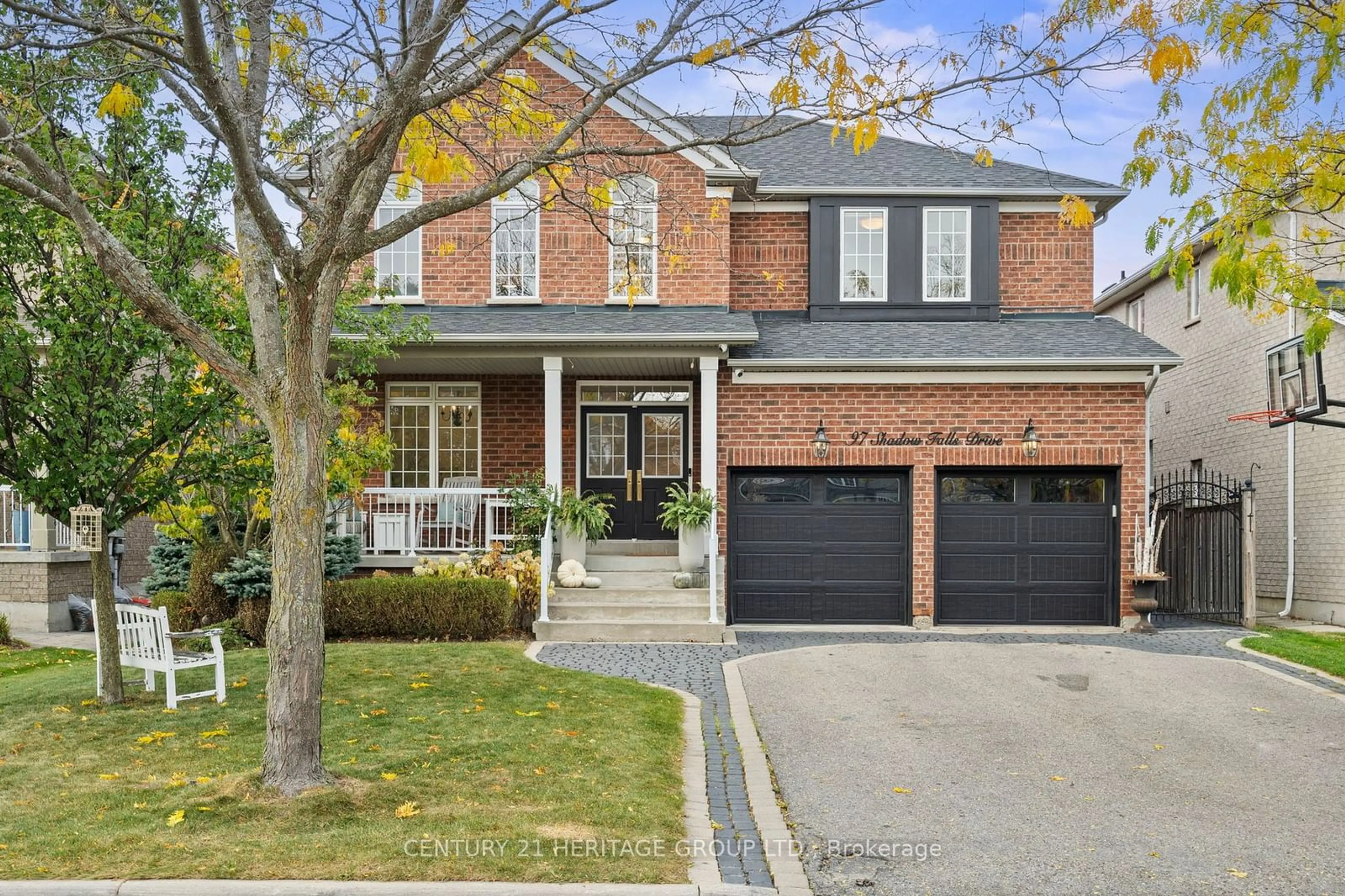 Home with brick exterior material for 97 Shadow Falls Dr, Richmond Hill Ontario L4E 4K1